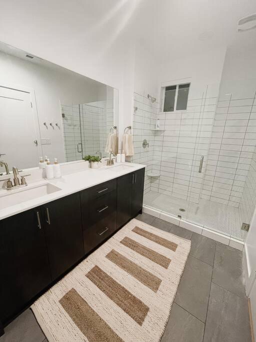 107 Downtown view 5