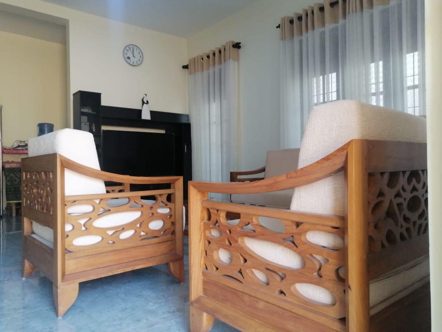 Lahiru Airport Villa view 4
