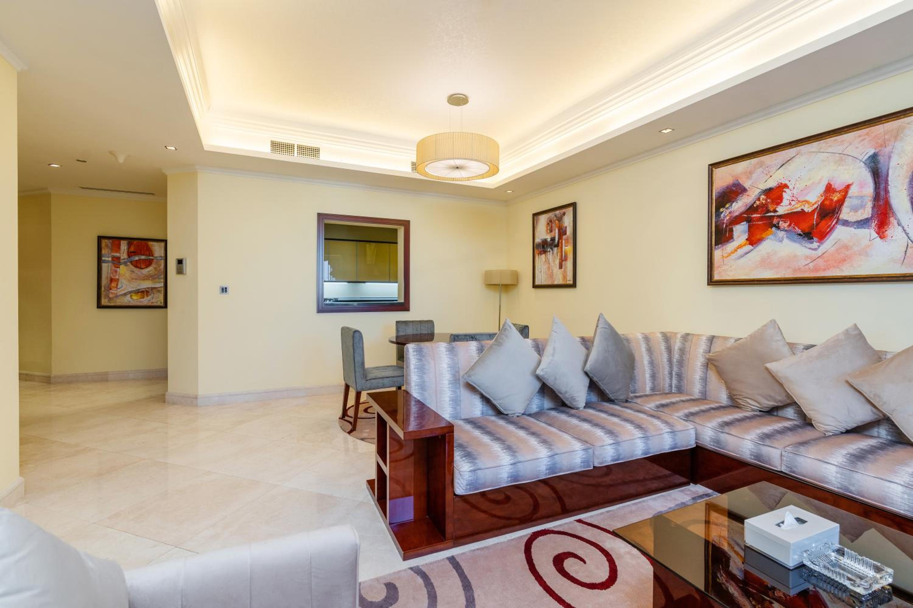 Royal Club By RVHR, Grandeur Residence Crescent Palm Jumeirah