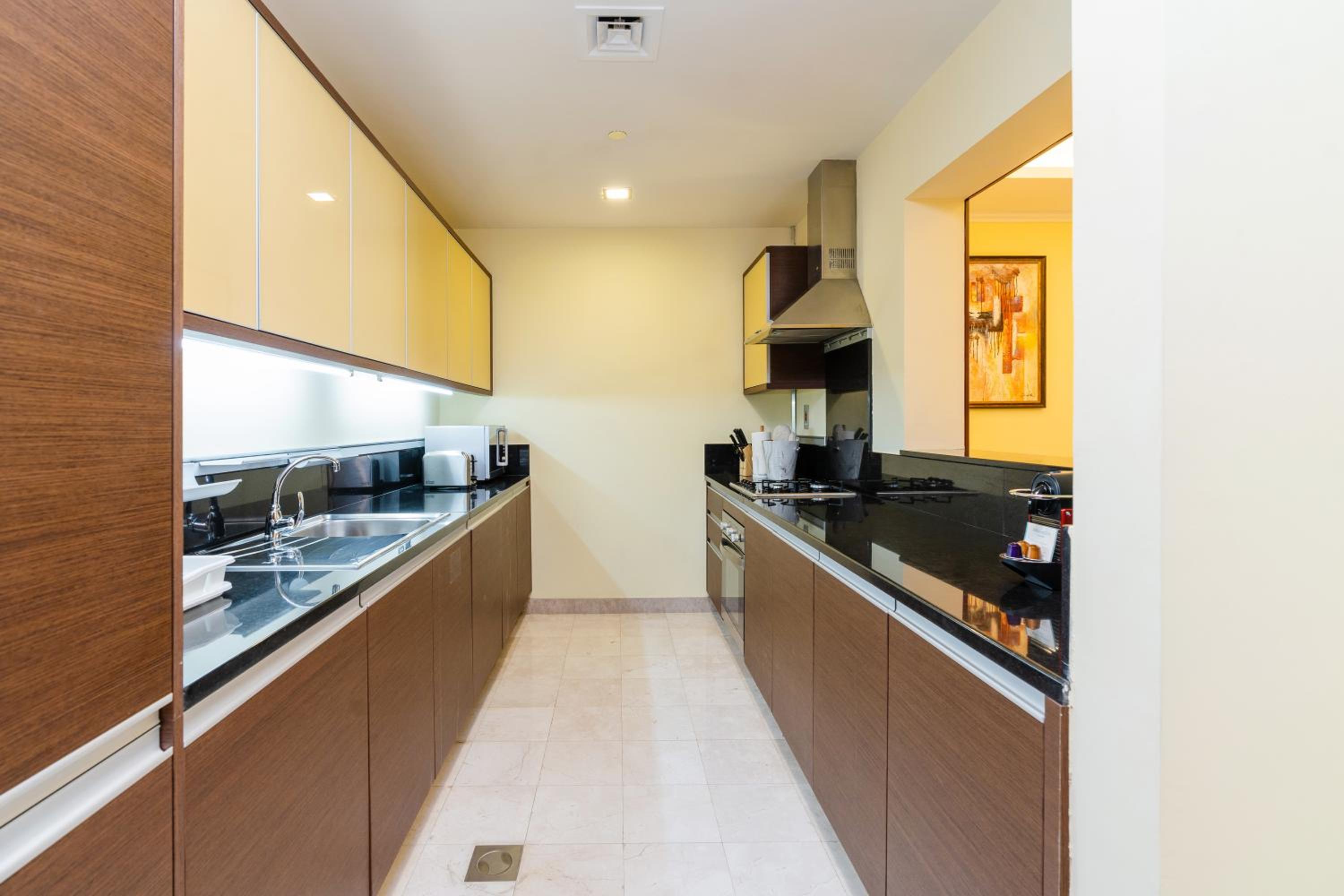 Royal Club By RVHR, Grandeur Residence Crescent Palm Jumeirah