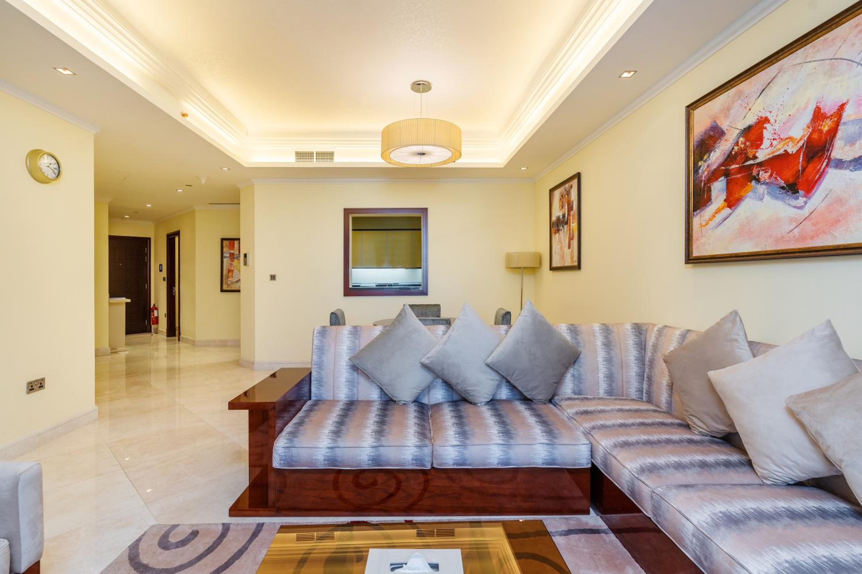 Royal Club By RVHR, Grandeur Residence Crescent Palm Jumeirah