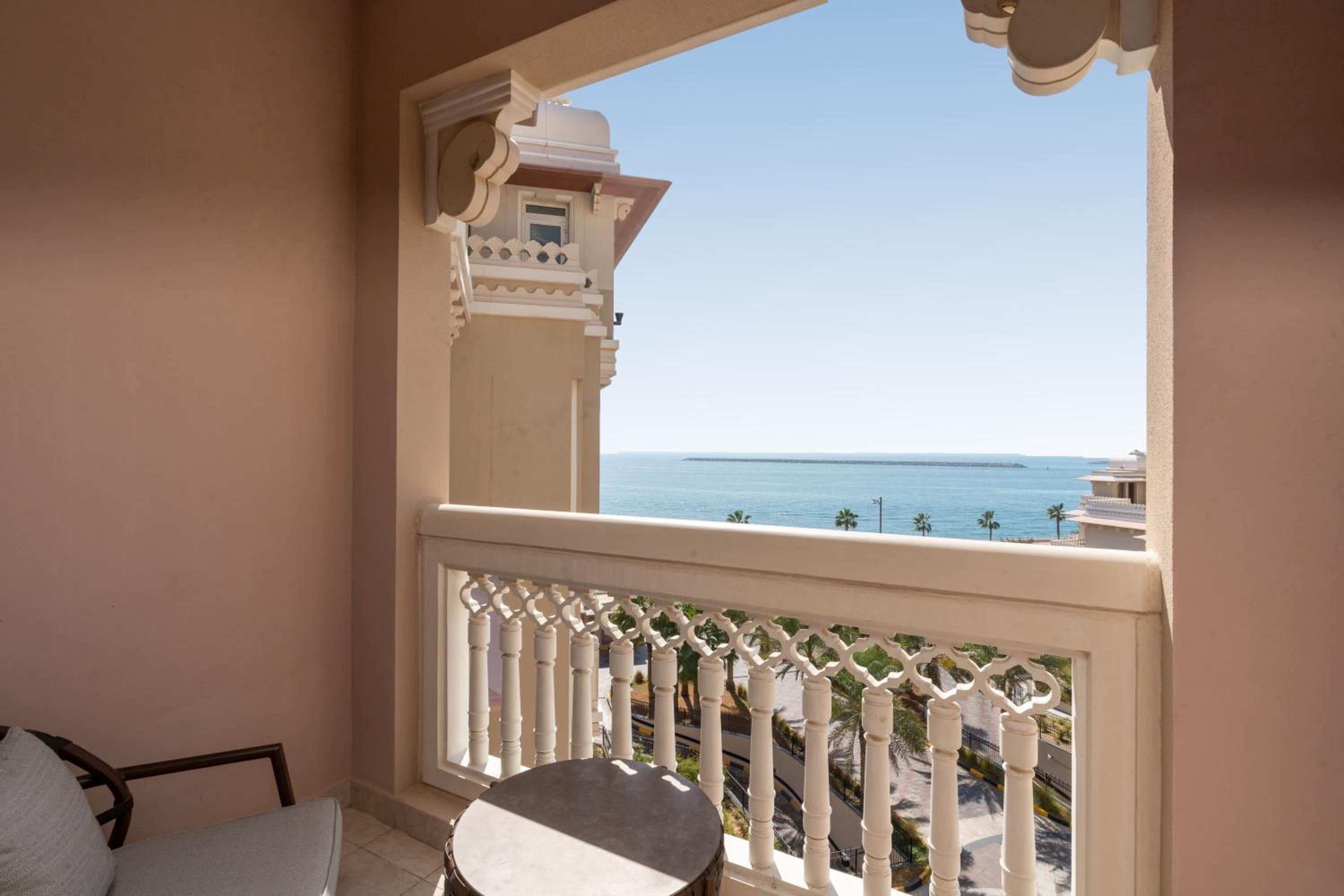 Royal Club By RVHR, Grandeur Residence Crescent Palm Jumeirah