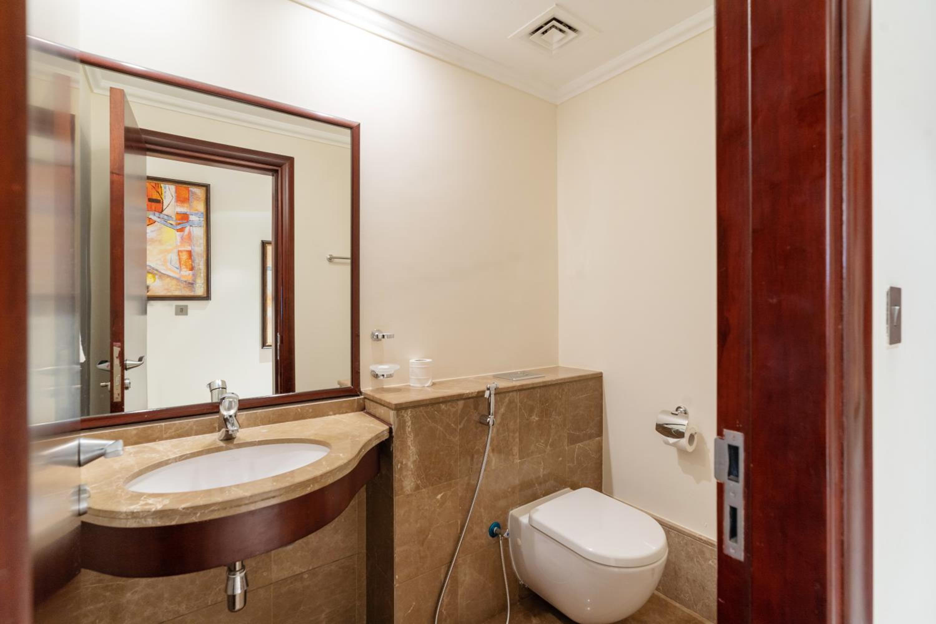 Royal Club By RVHR, Grandeur Residence Crescent Palm Jumeirah