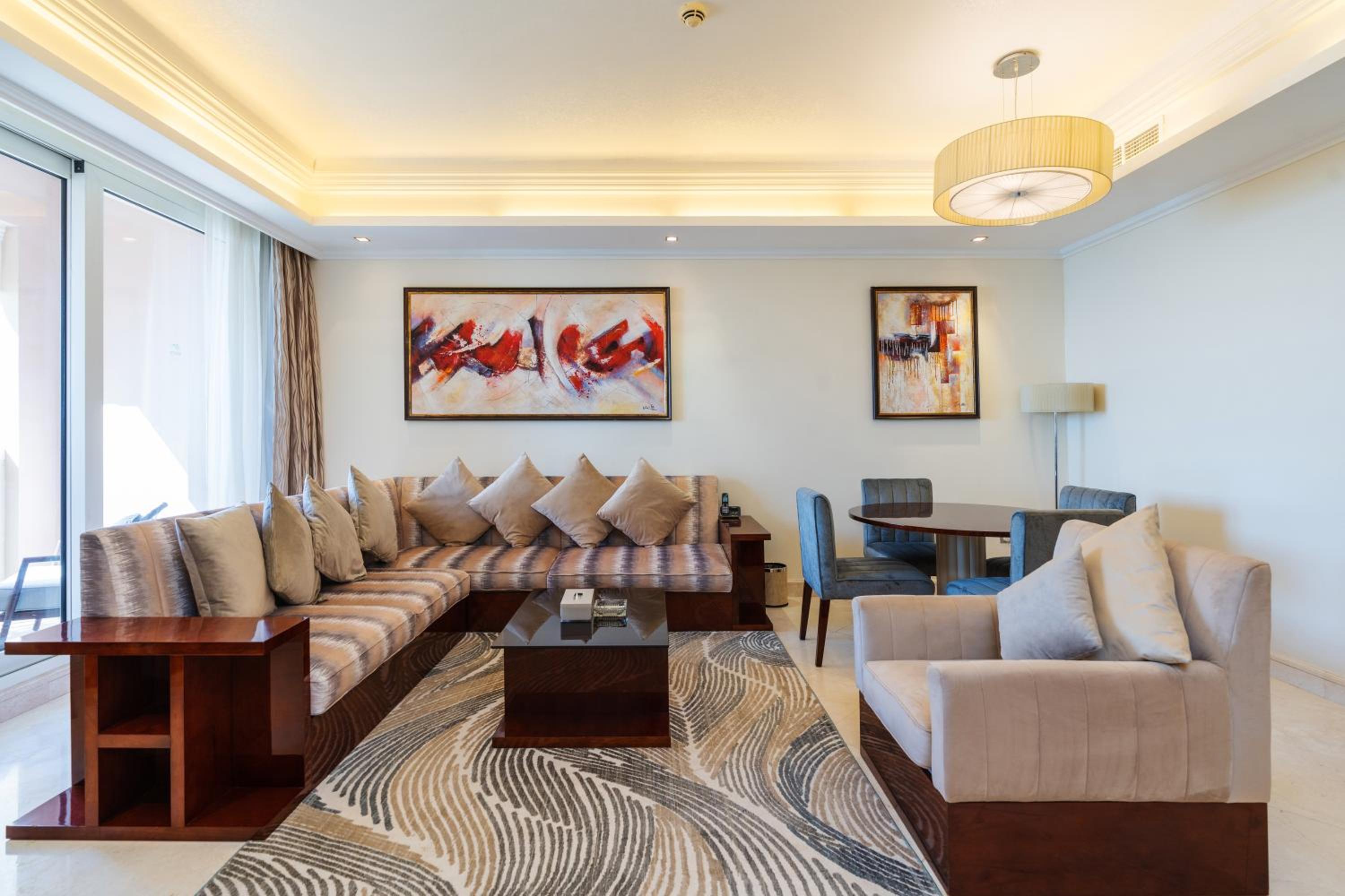 Royal Club By RVHR, Grandeur Residence Crescent Palm Jumeirah