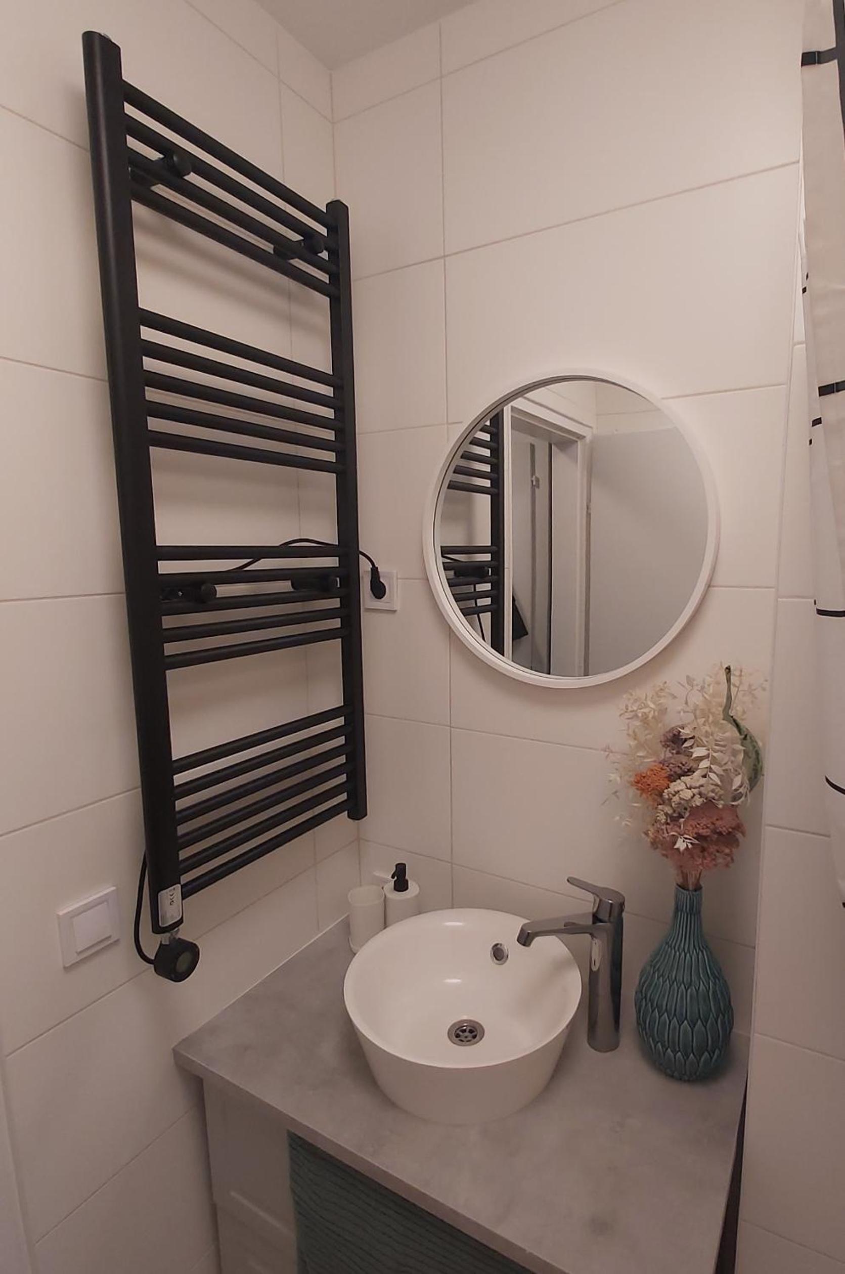 New Life Apartment