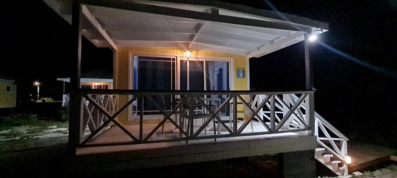1 Bed Cottage Sleeps 2 - Pet Friendly - Ocean View