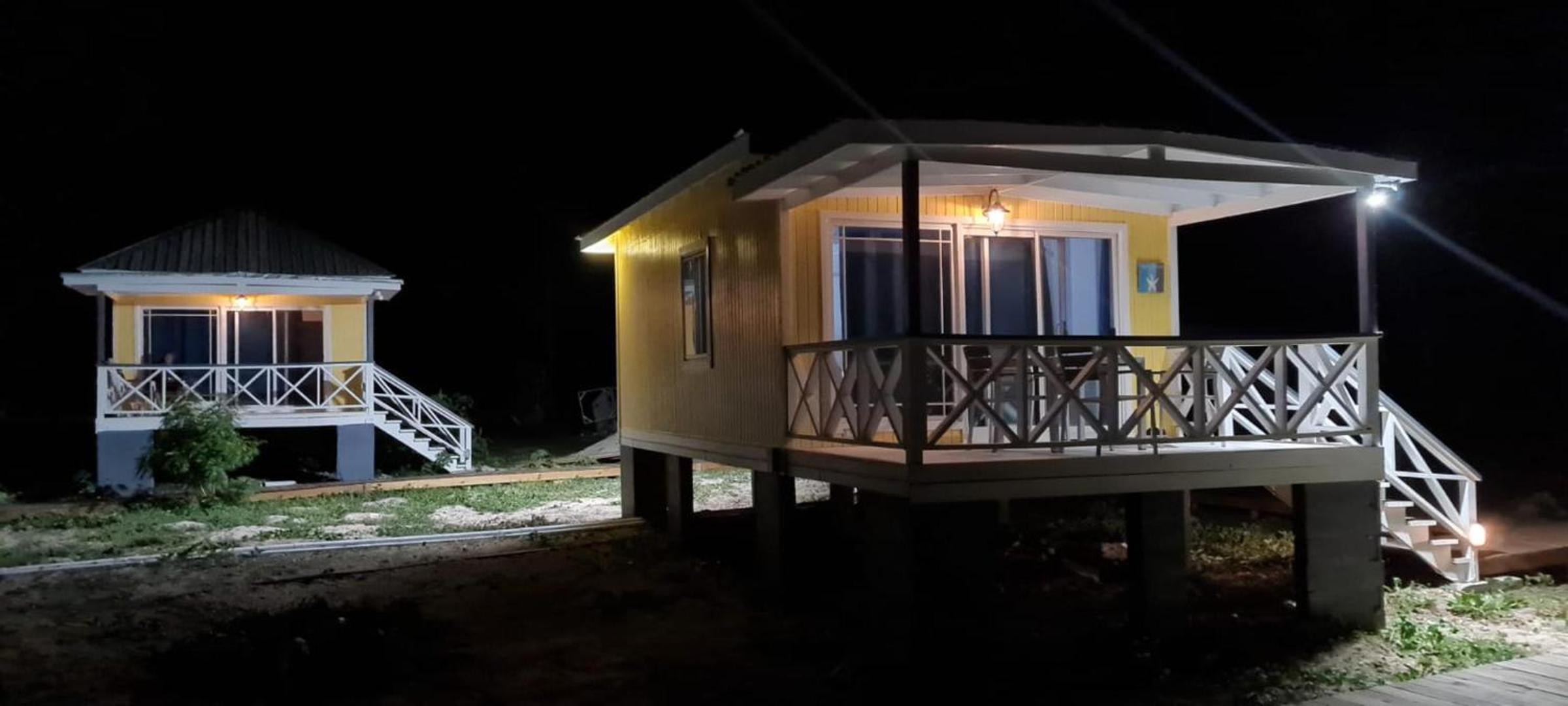 1 Bed Cottage Sleeps 2 - Pet Friendly - Ocean View