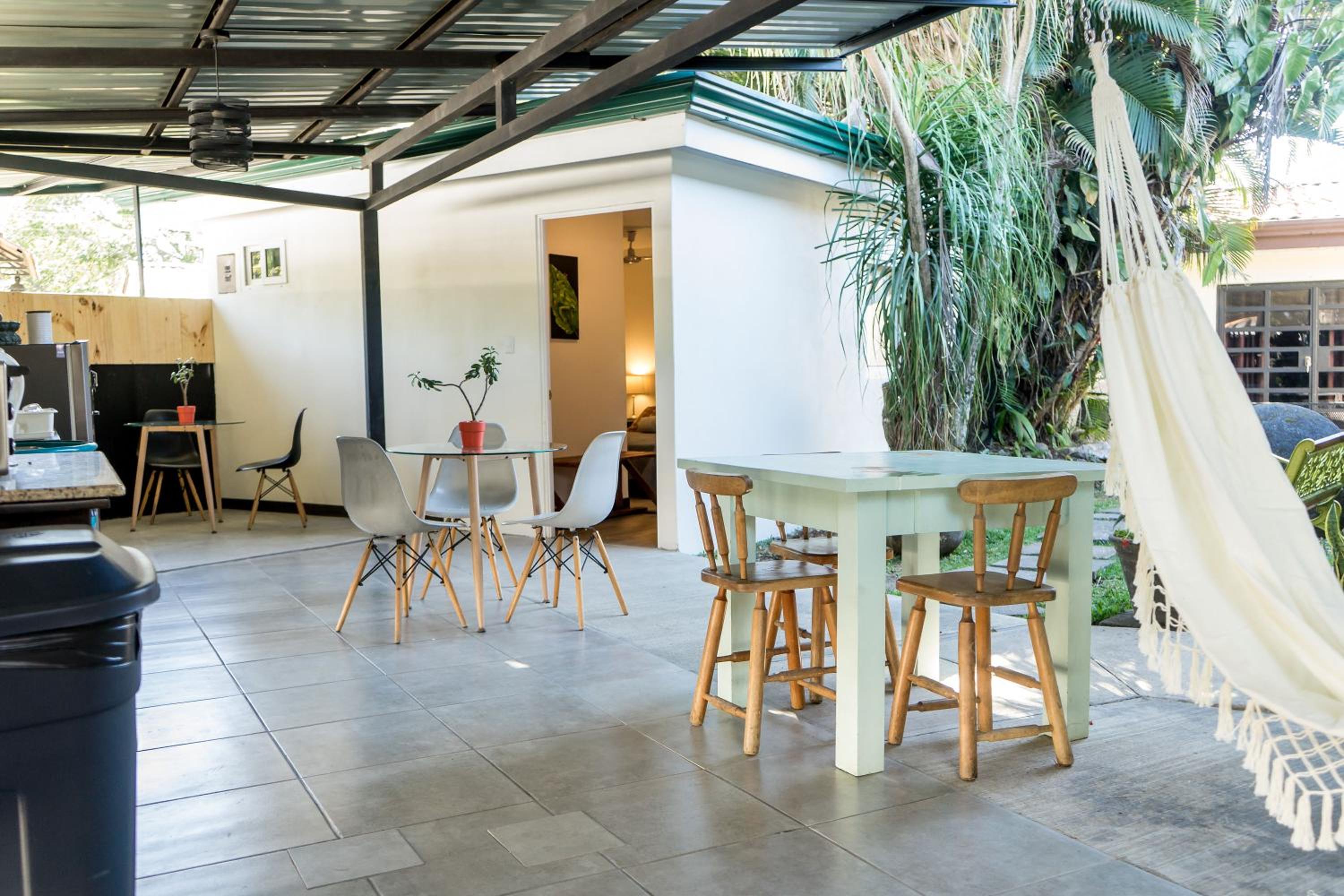Terida Airport B&B