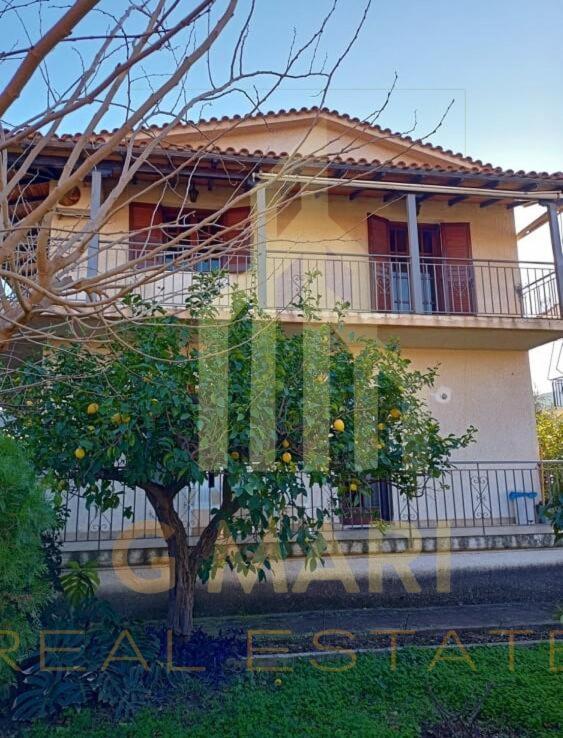 Nikos Holidays House