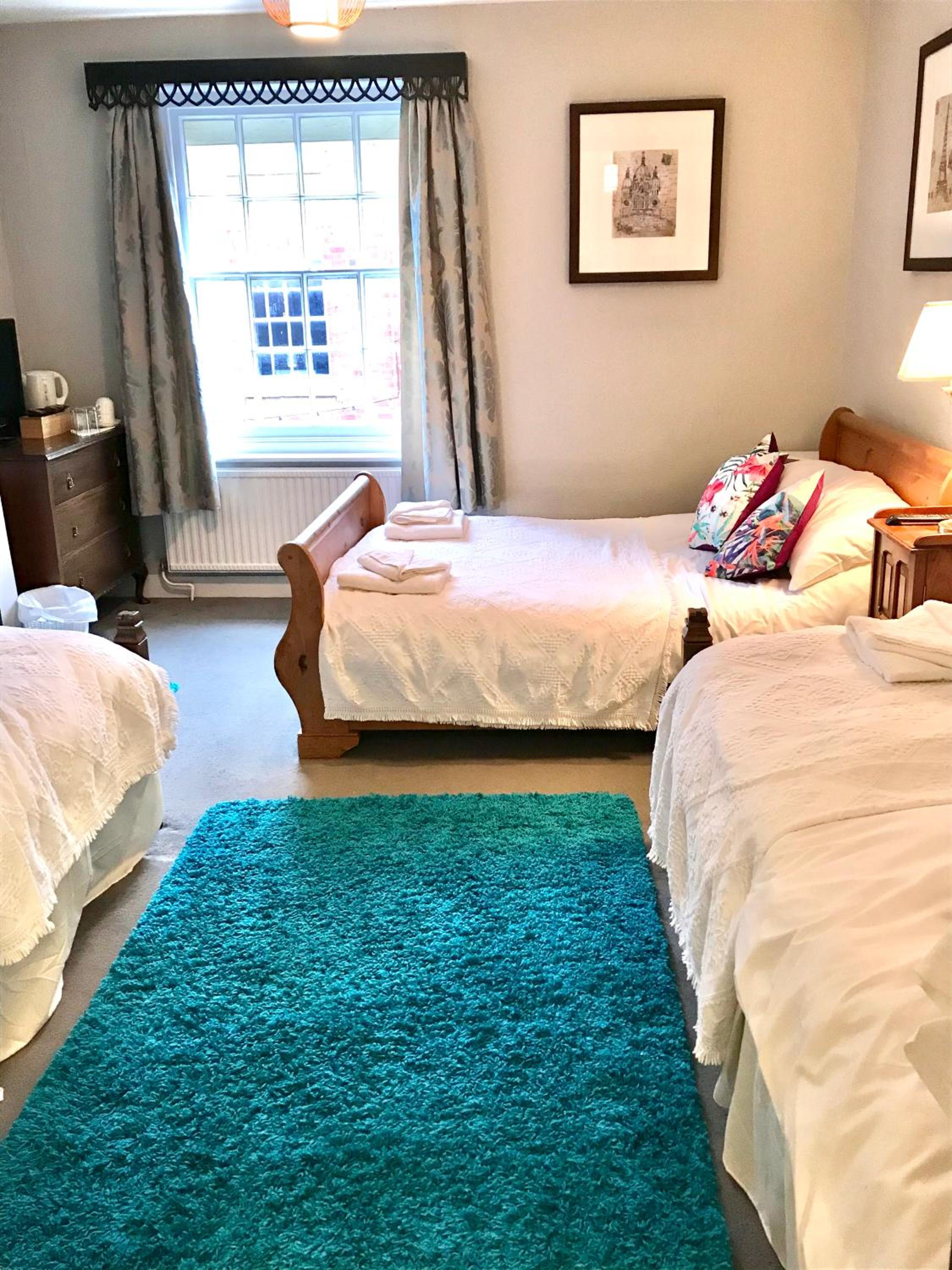 Marlborough Vacations - The Lamb Inn - Property Image 3