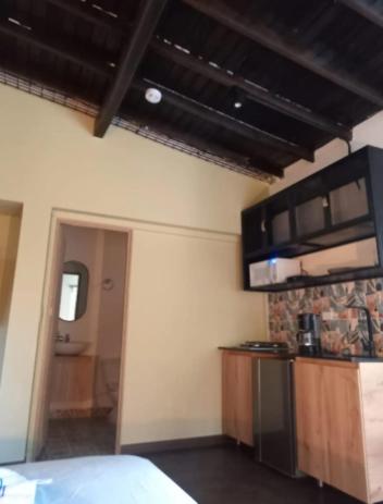 Loft asequible en el barrio del Poblado FRN108 By Roots Rentals