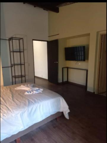 Loft asequible en el barrio del Poblado FRN108 By Roots Rentals