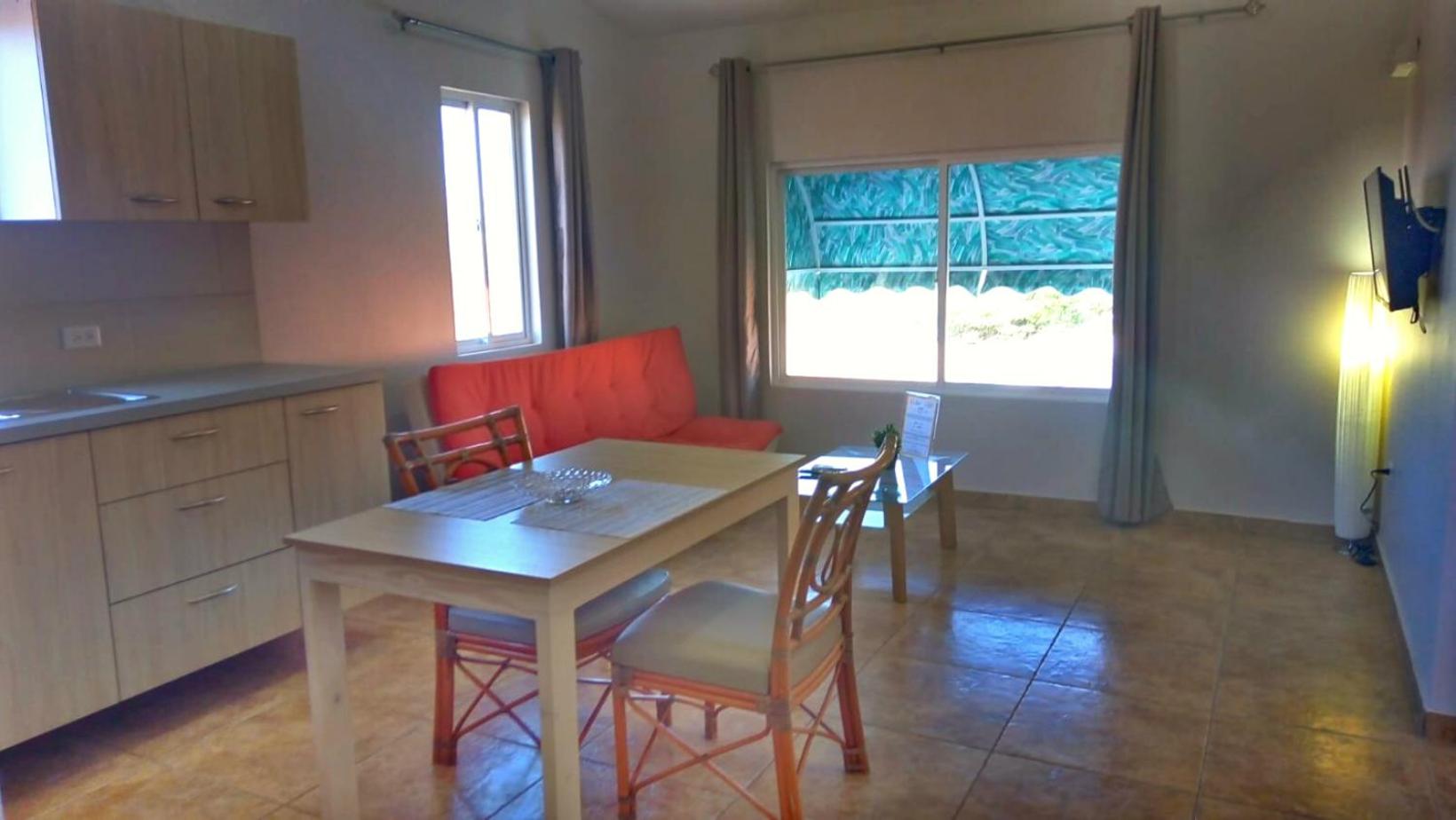 Rooi Santo Residence