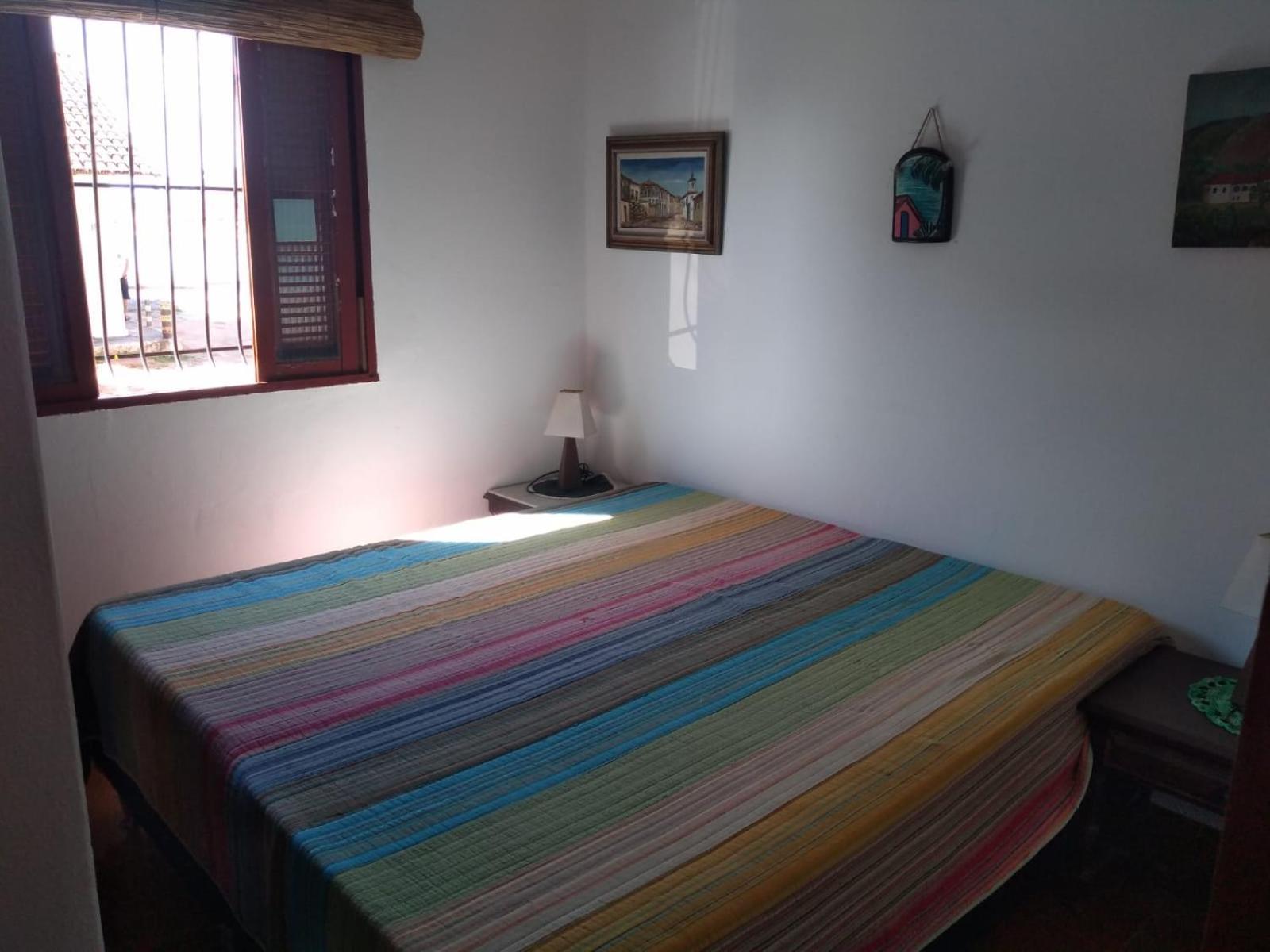 CASA RÚSTICA AMARELA 1 E 2 Meaípe