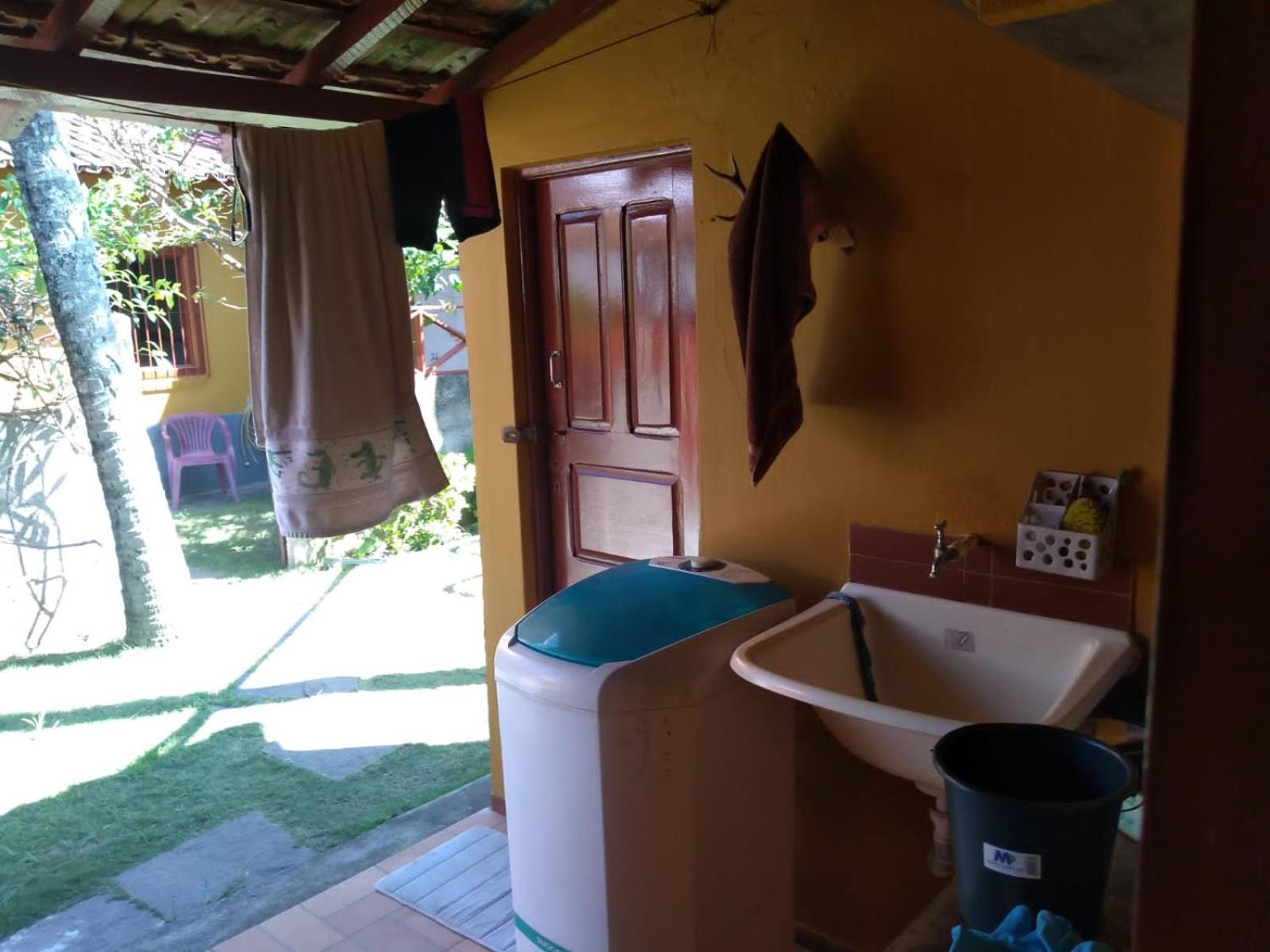 CASA RÚSTICA AMARELA 1 E 2 Meaípe