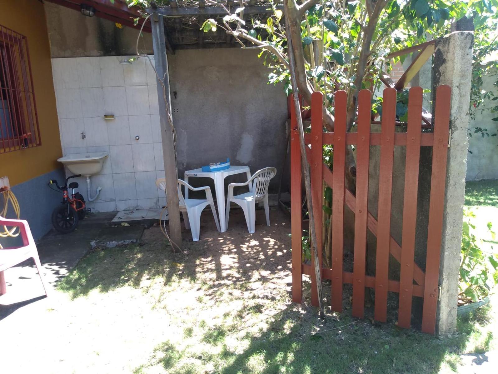 CASA RÚSTICA AMARELA 1 E 2 Meaípe