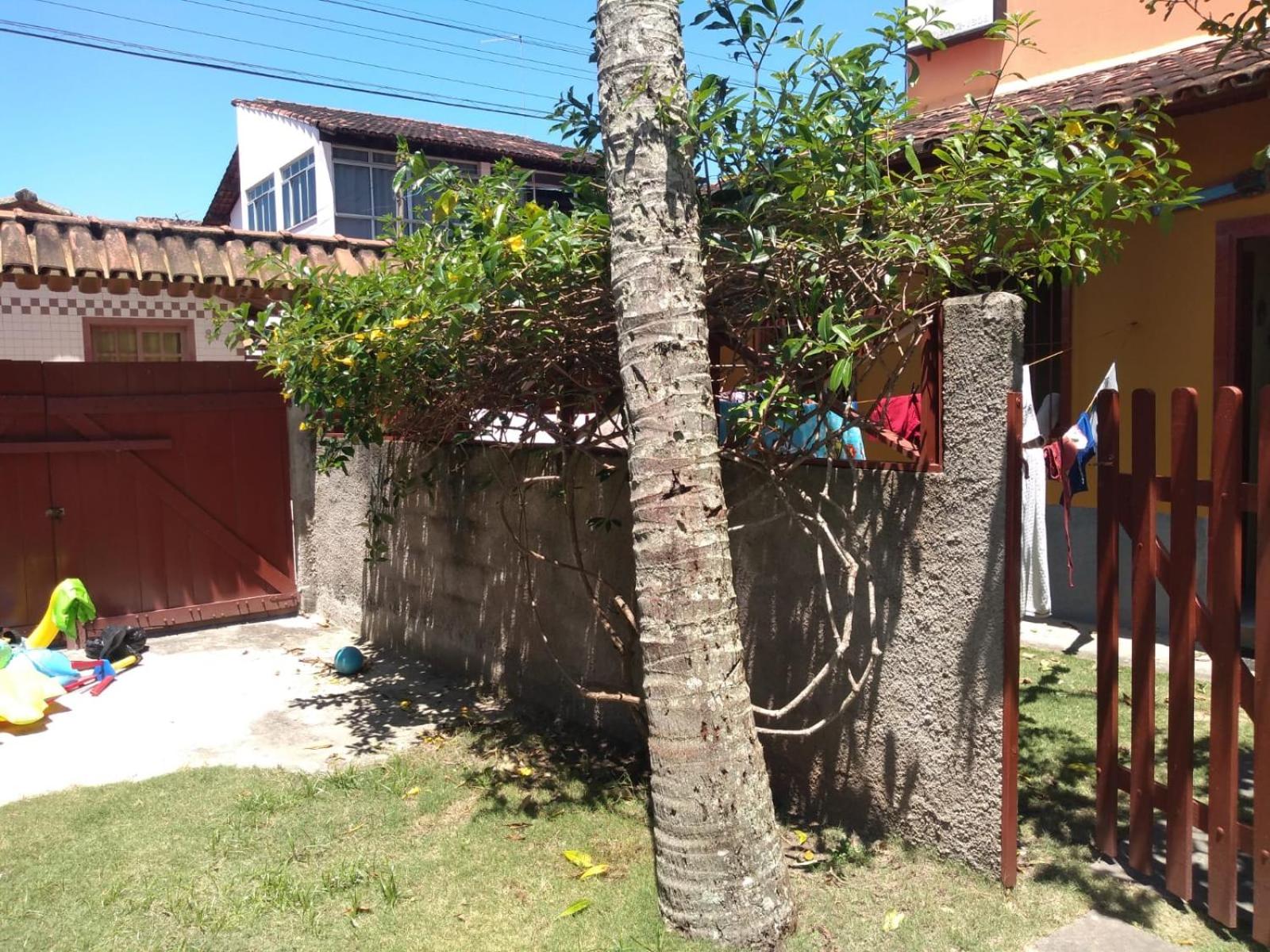 CASA RÚSTICA AMARELA 1 E 2 Meaípe