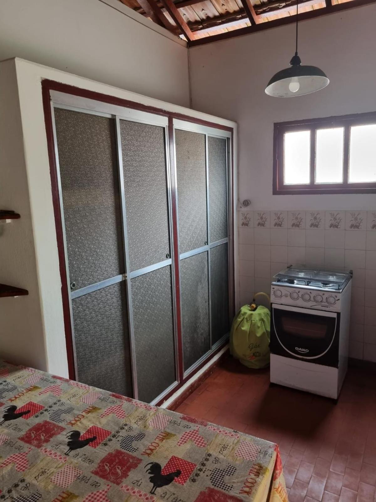 CASA RÚSTICA AMARELA 1 E 2 Meaípe
