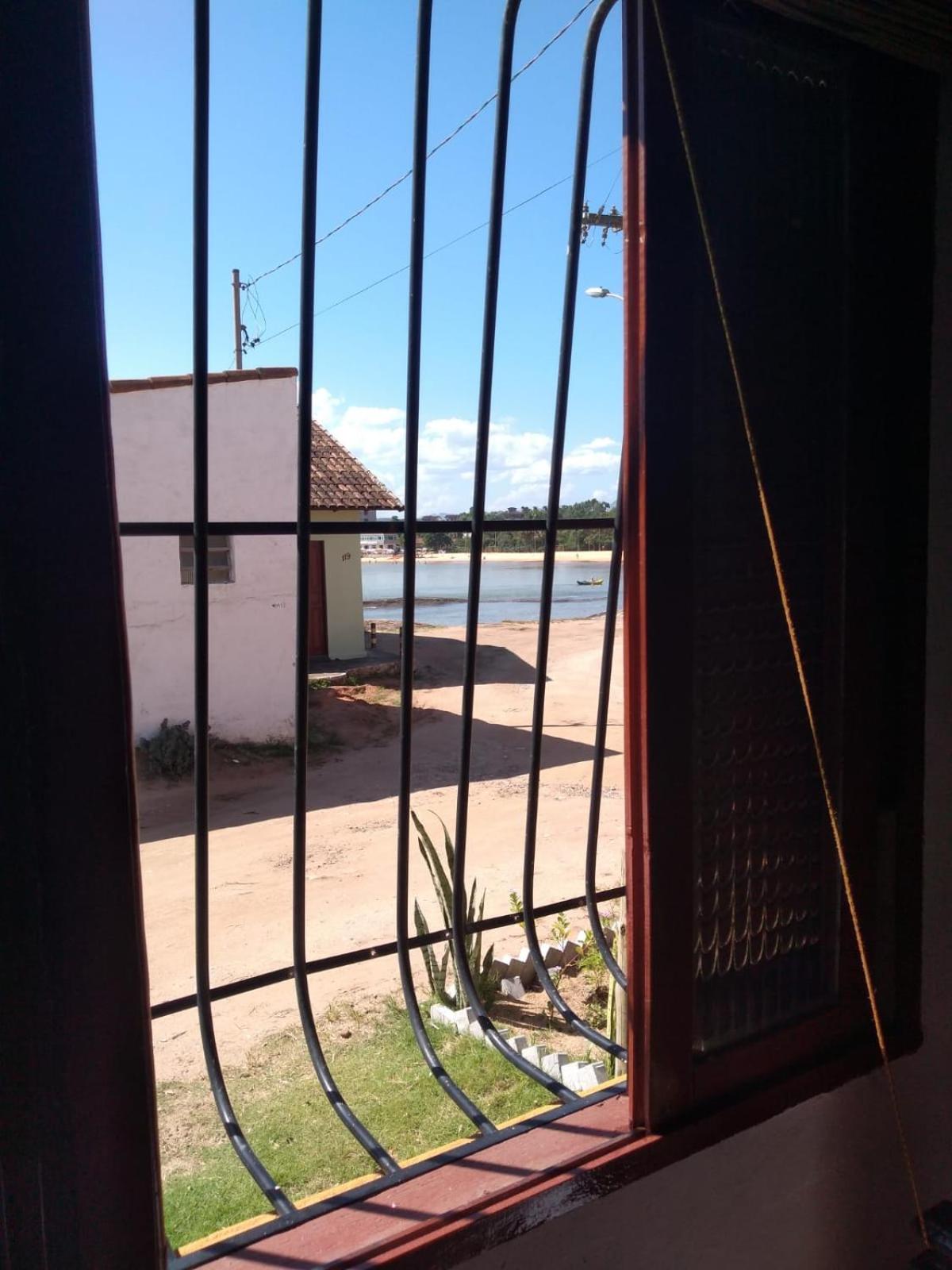 CASA RÚSTICA AMARELA 1 E 2 Meaípe