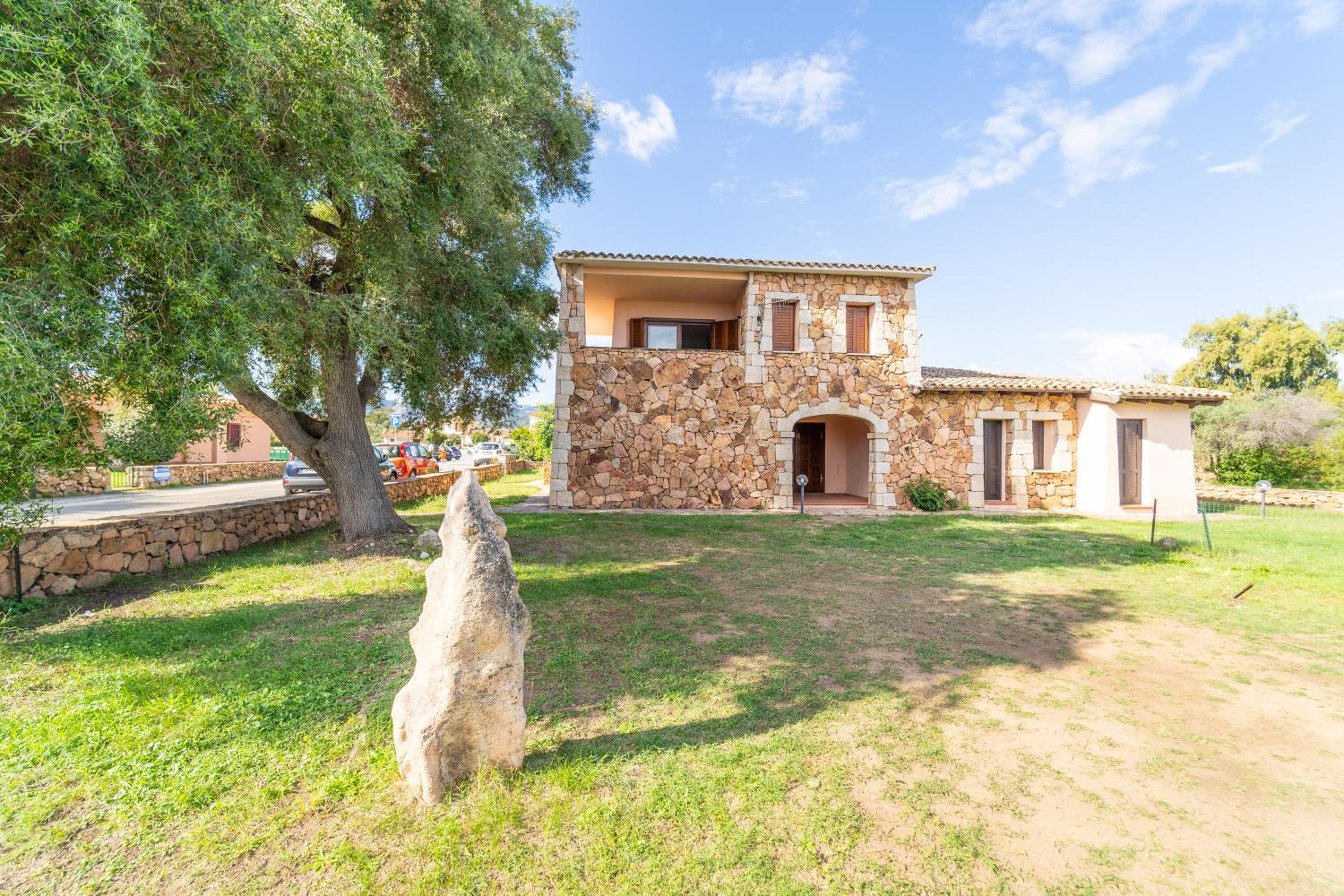 ISS Travel, Pedra Rosa 2 bedroom apartments with private terrace and air conditioning view 3