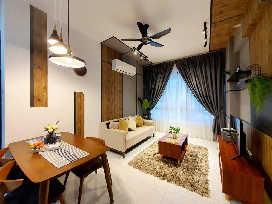 Luxury Troika Kota Bharu by Aura Troika photo 2