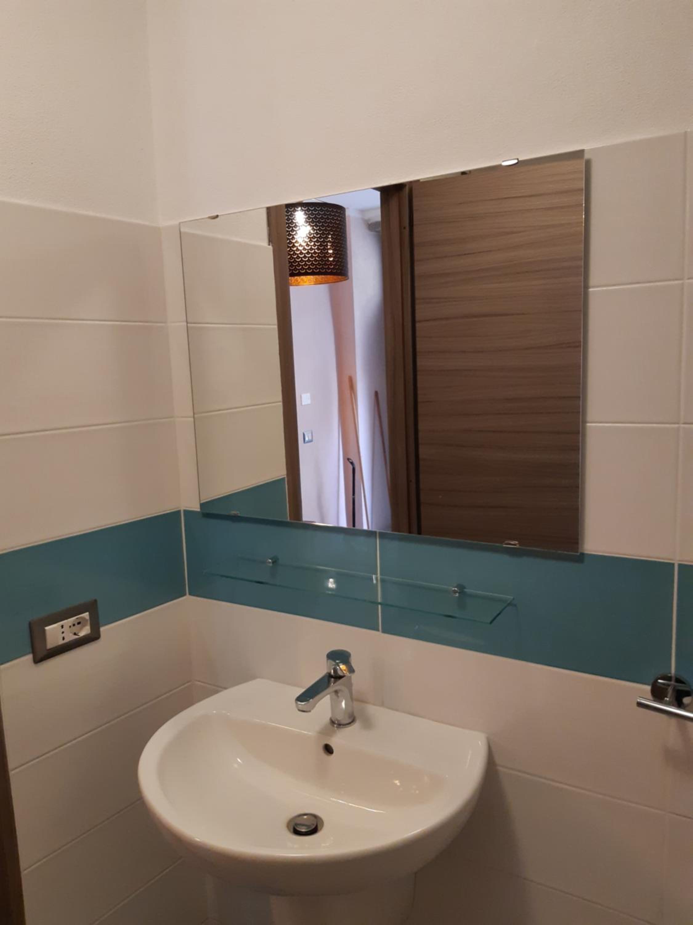 S'ENNA BIRDI en Loceri — bathroom