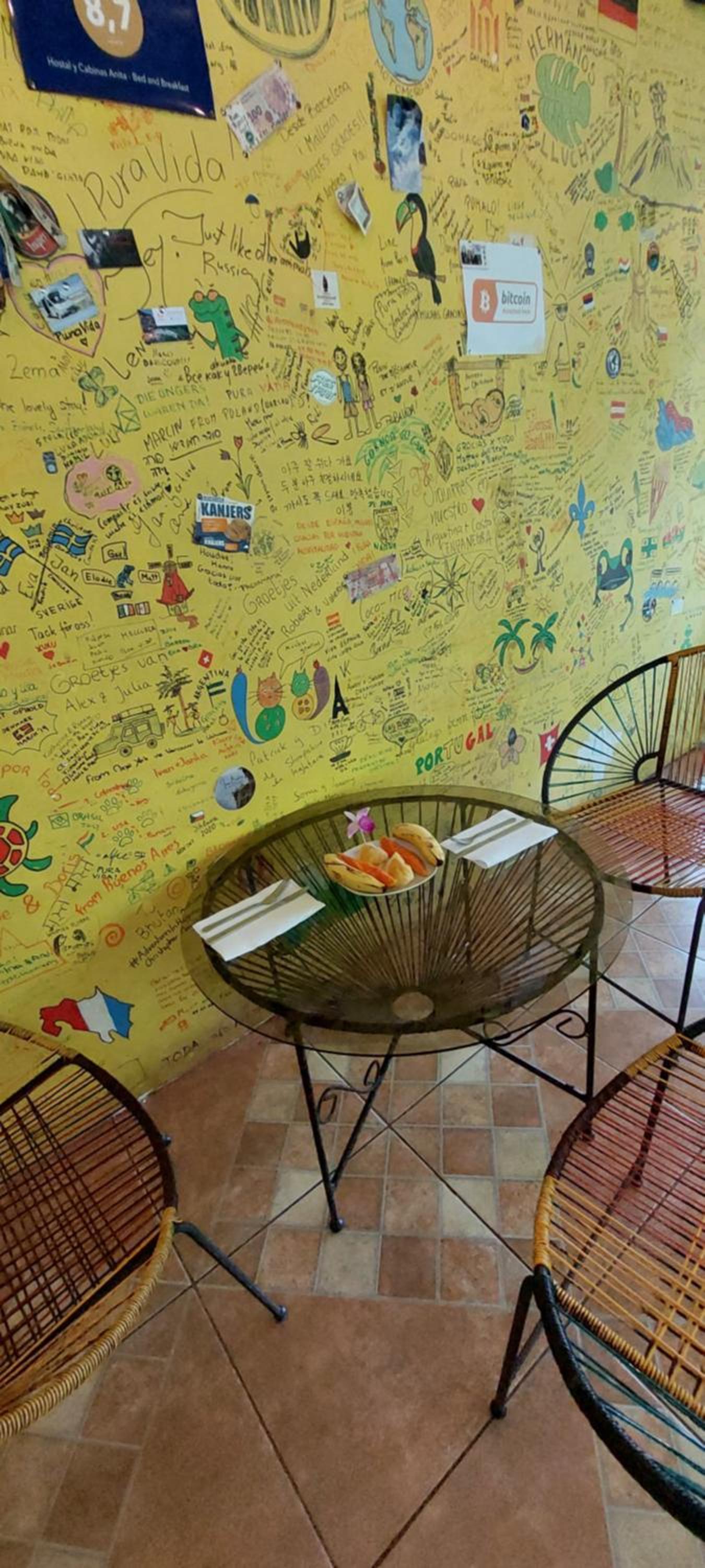 Hostal y cabinas anita-and rafting tour!