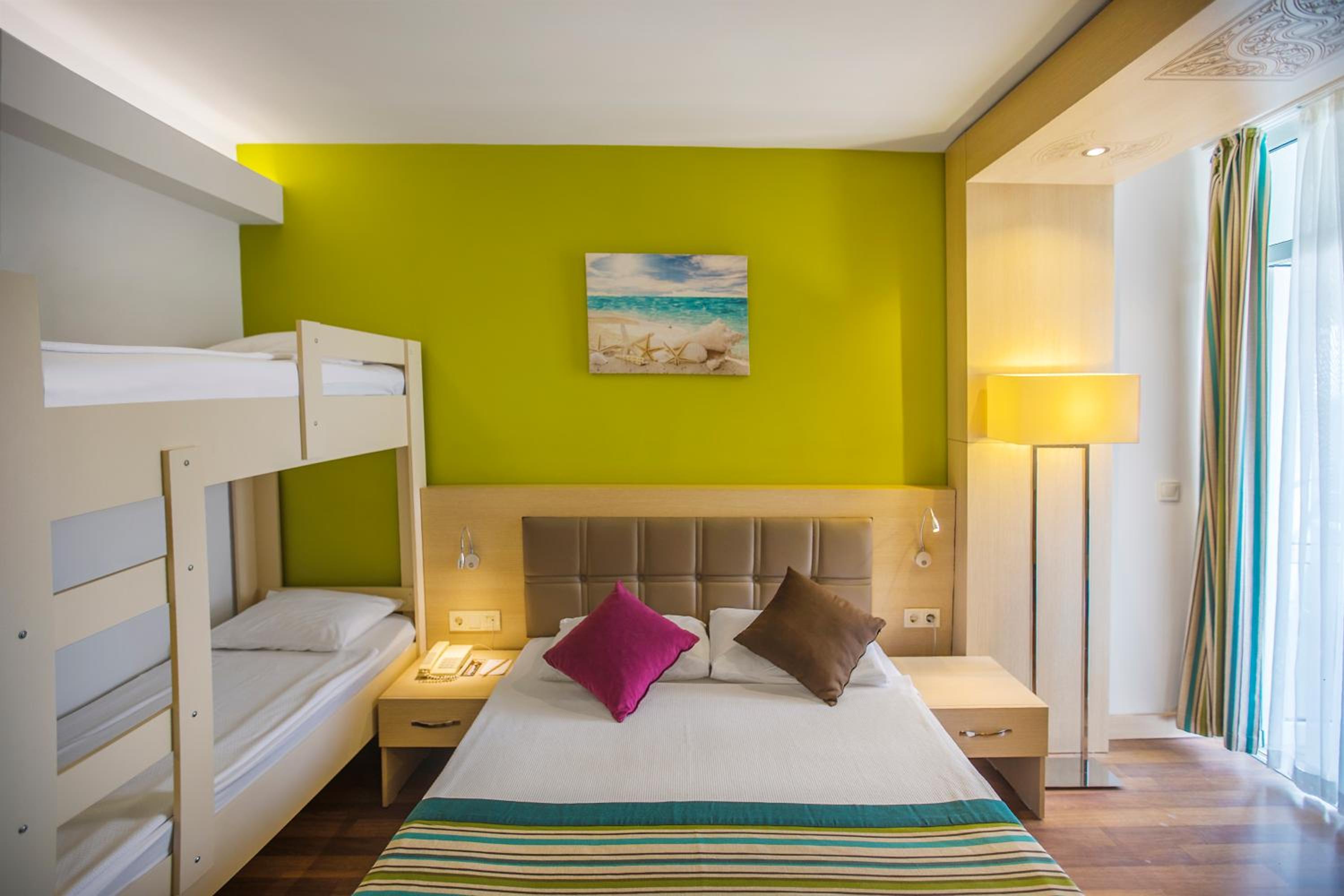 MERİDİA BEACH HOTEL
