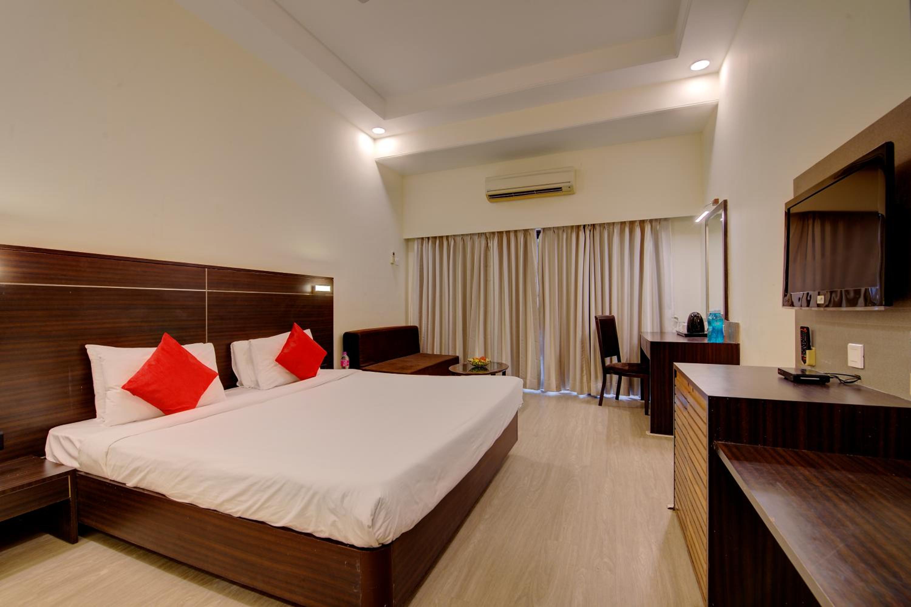 Khanvel Resort