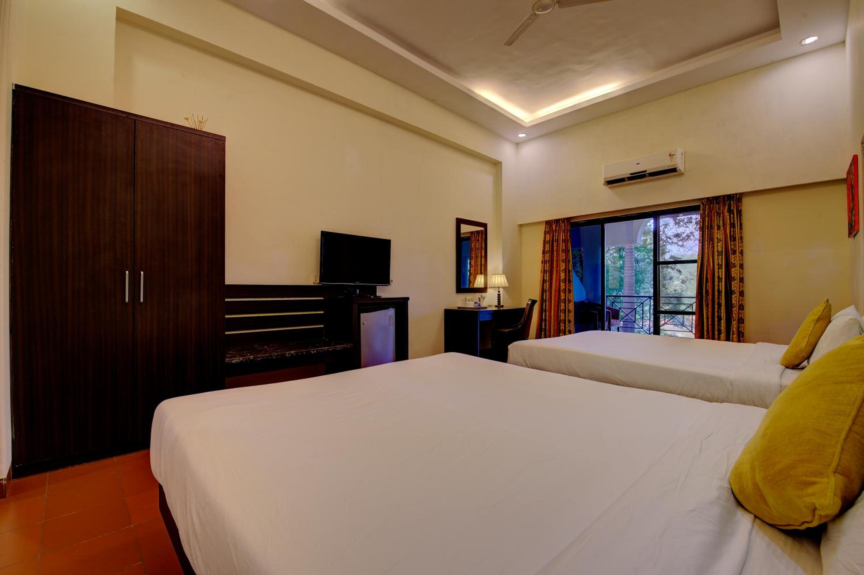 Khanvel Resort