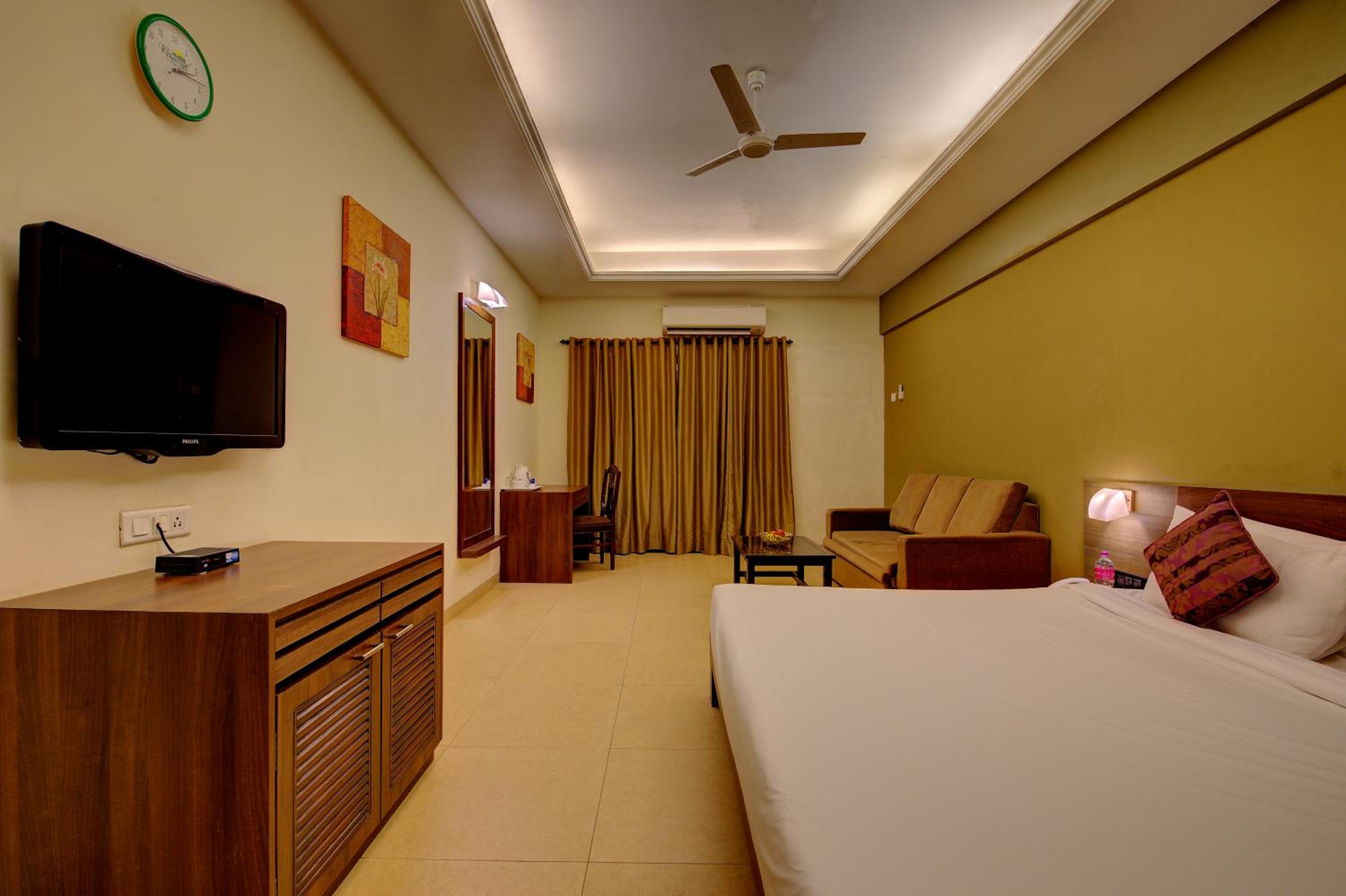Khanvel Resort
