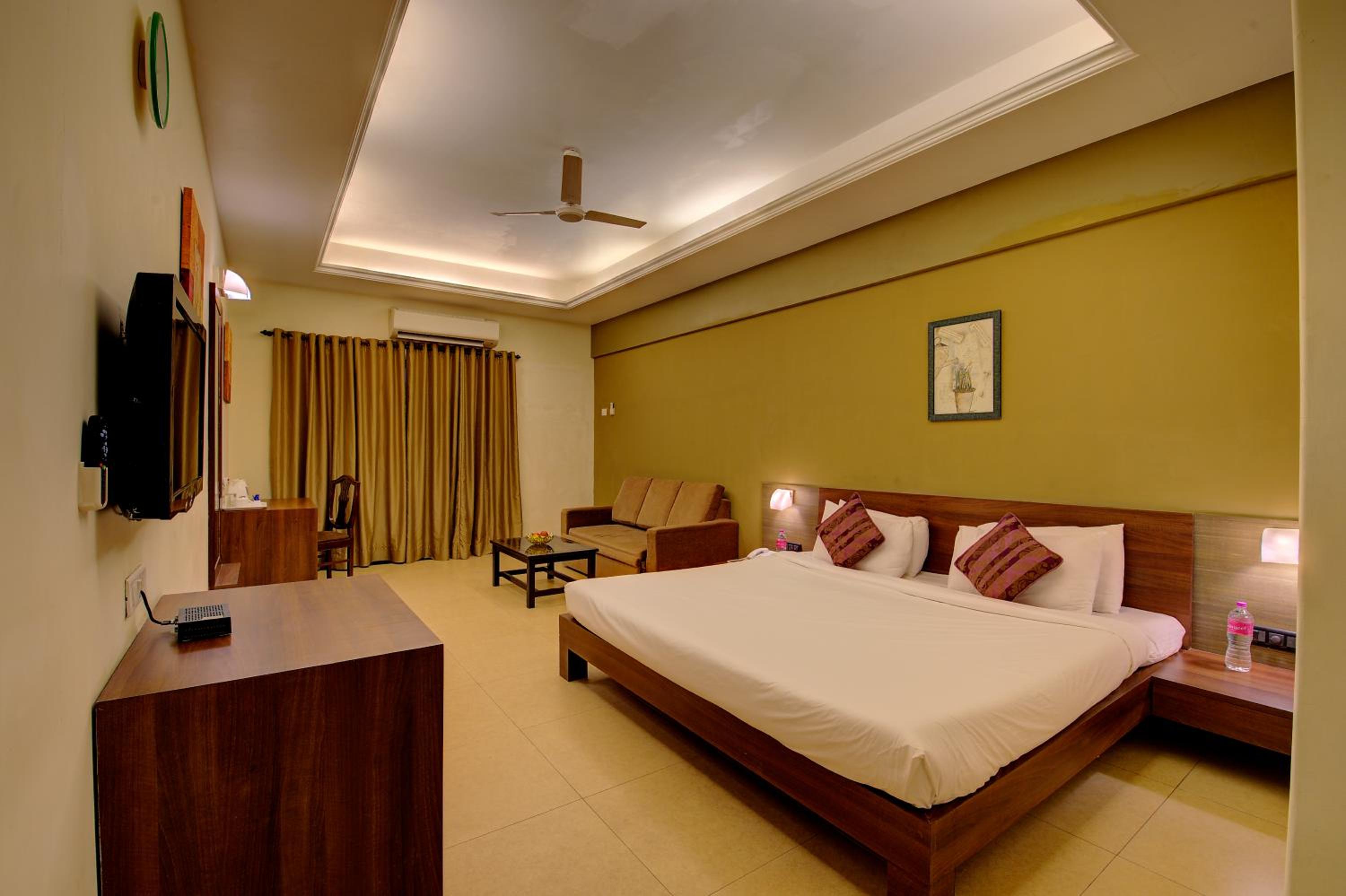 Khanvel Resort