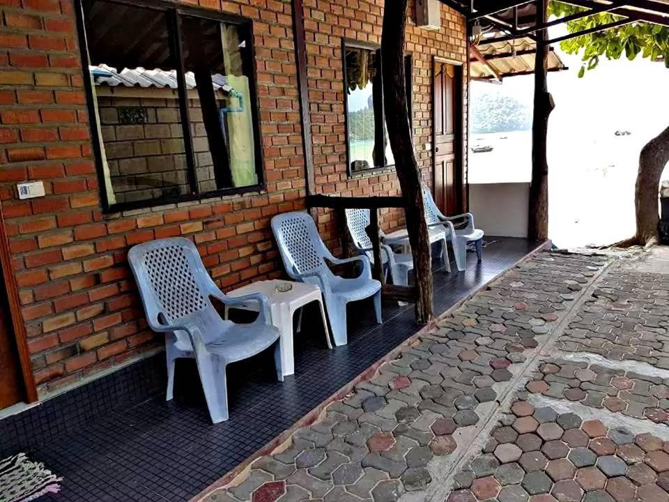 Photo 19