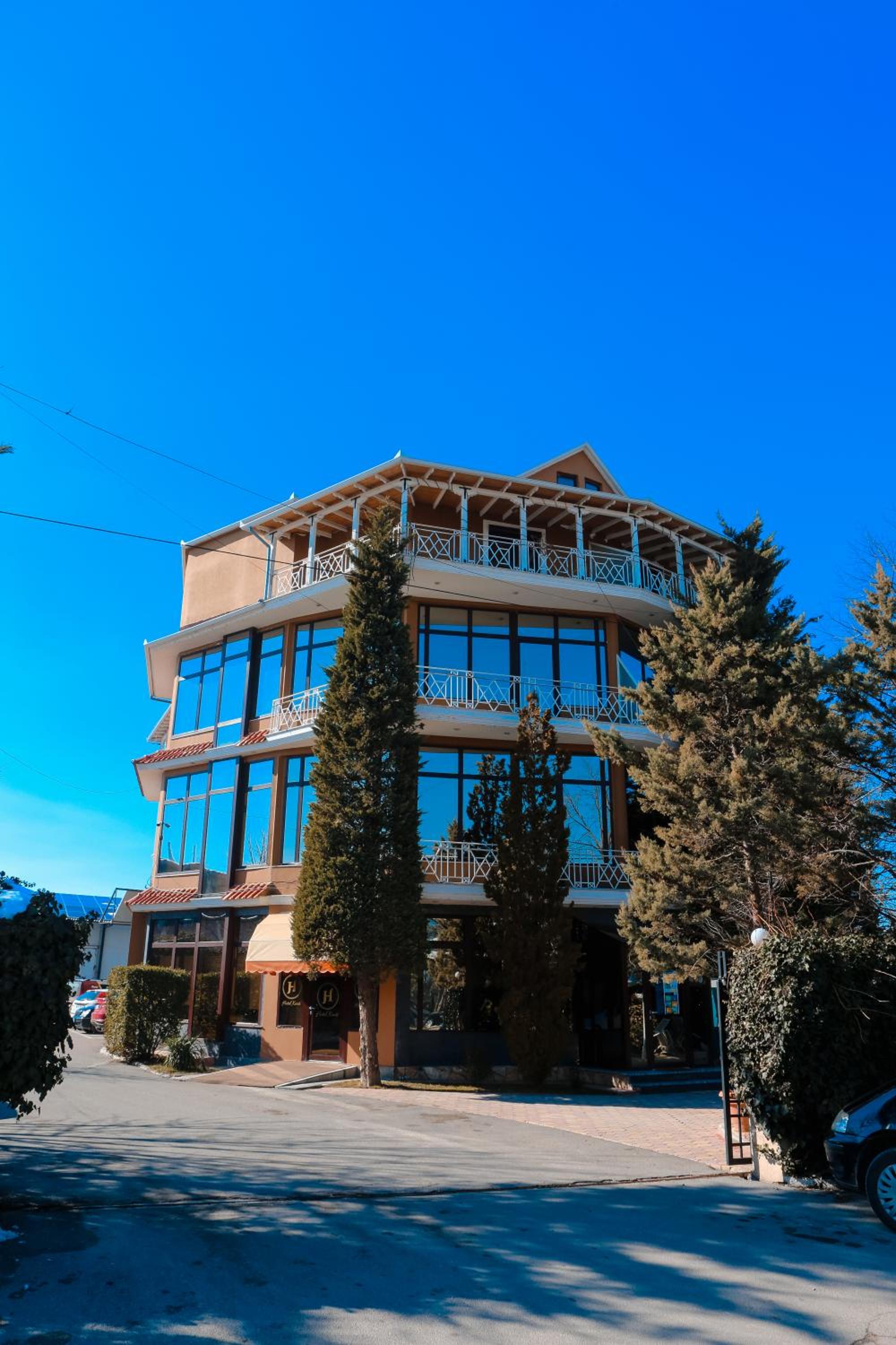 Hotel Konti - Image 1