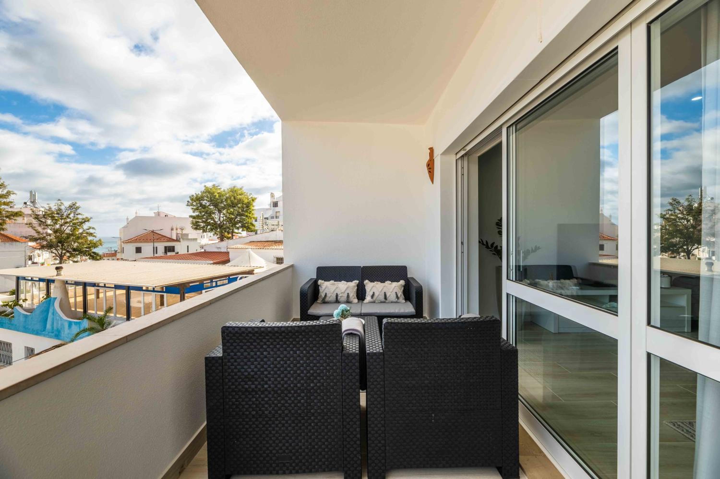 Casa Santa Maria - Sea View - 500m from the Beach - WiFi view 3