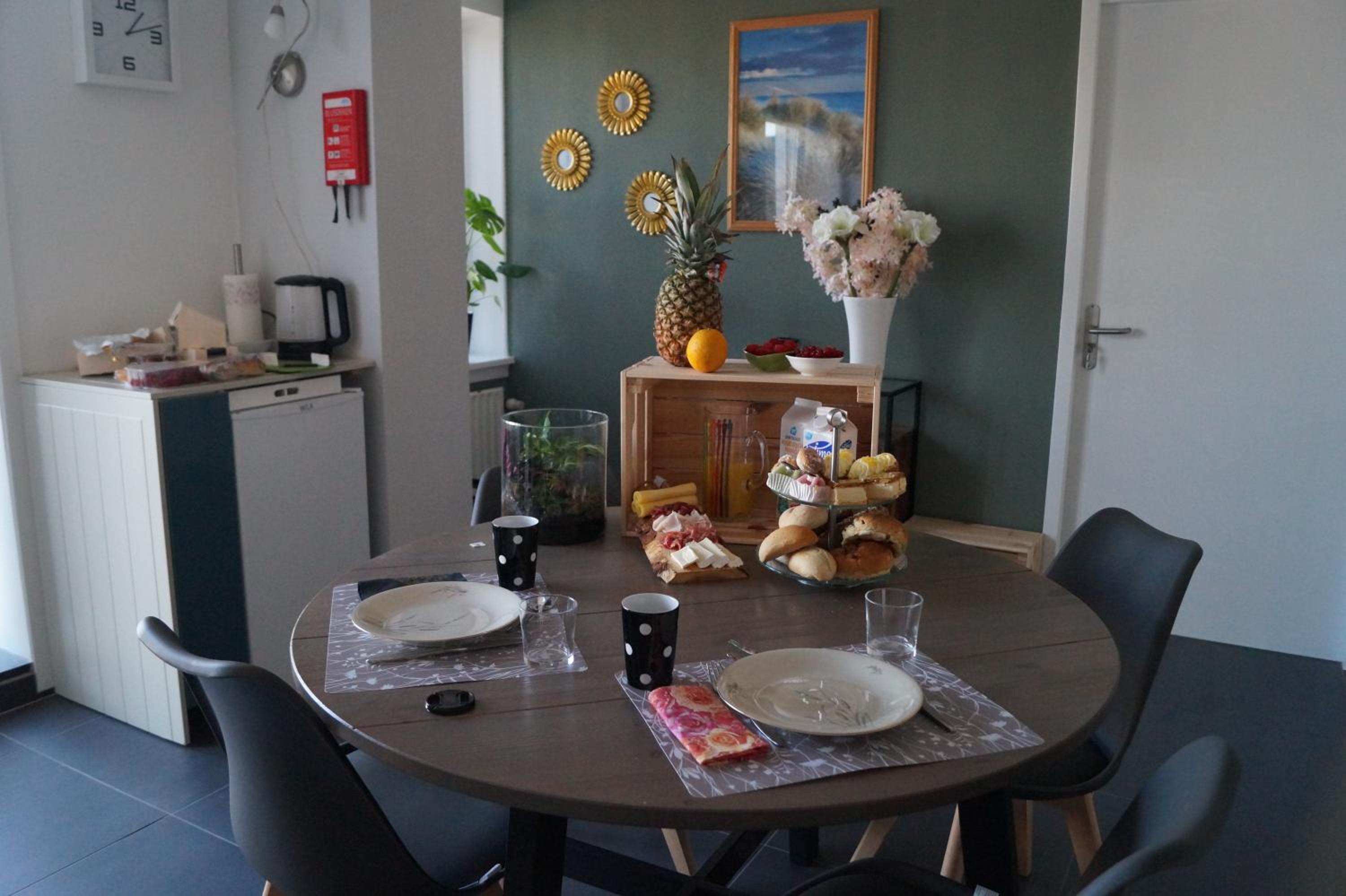 Breakfast at Carin’s view 2