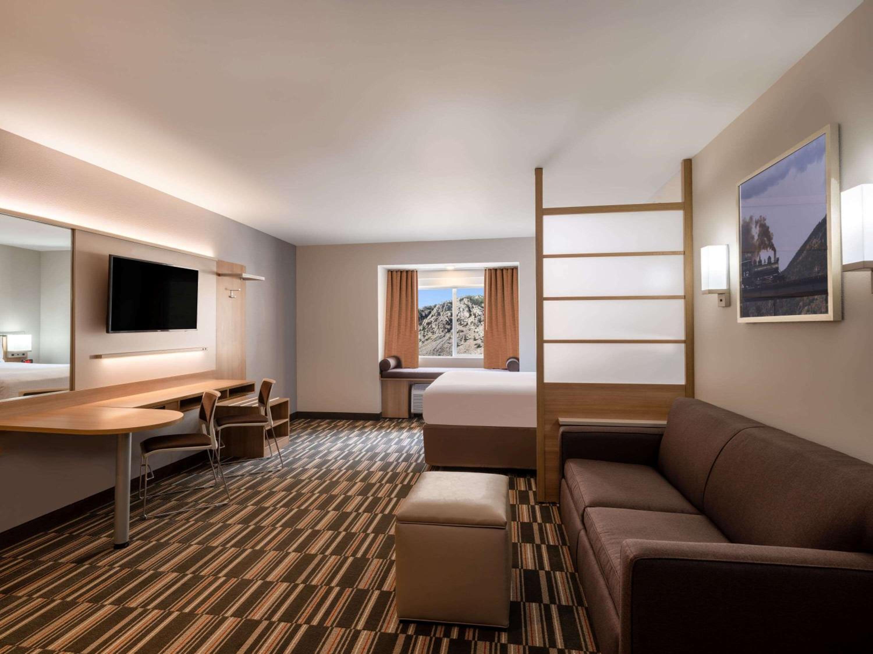 Georgetown Vacations - Microtel Inn  Suites by Wyndham Georgetown Lake - Property Image 1
