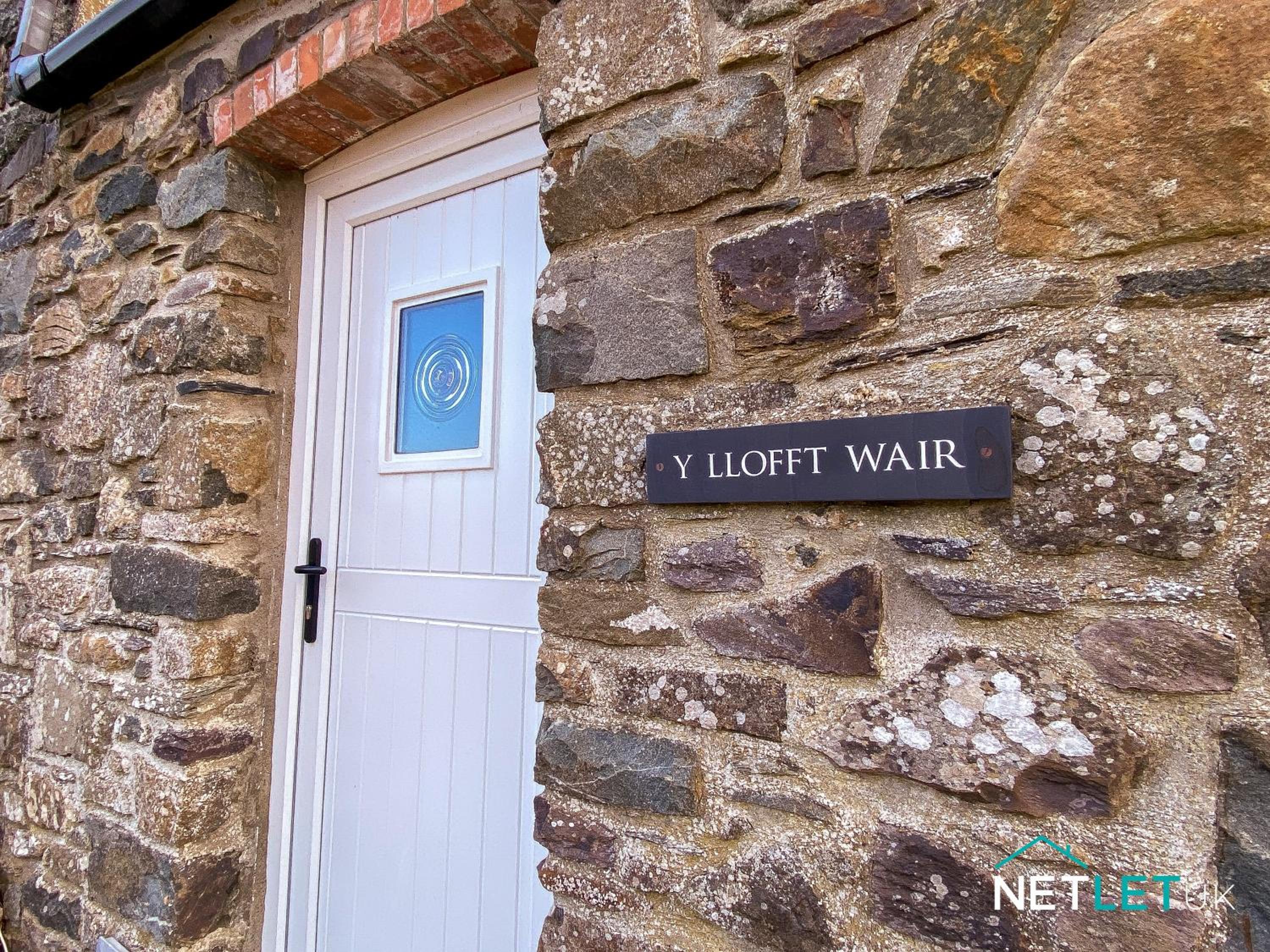 Y Llofft Wair, Solva view 4