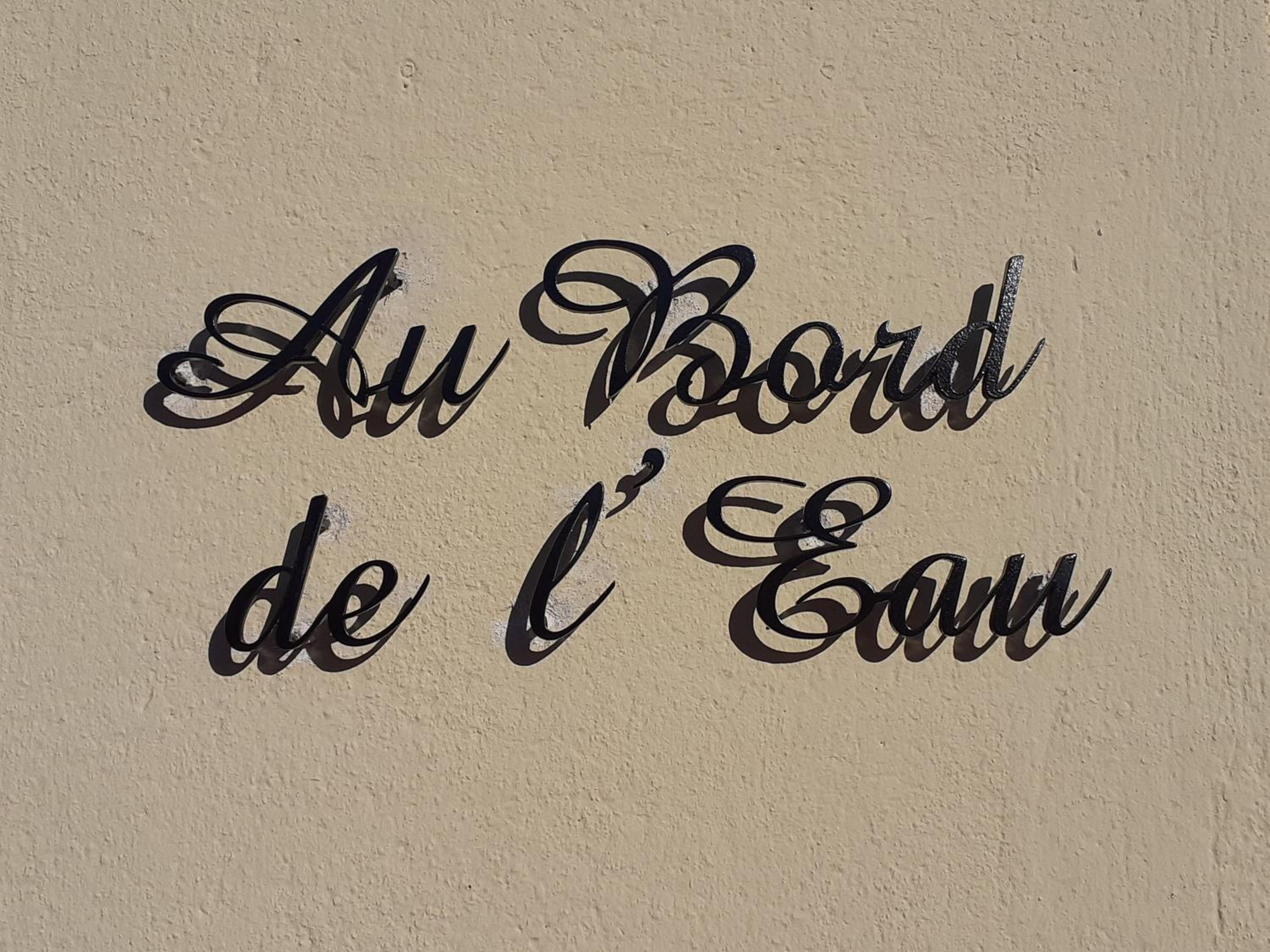 Au Bord de L'Eau view 2