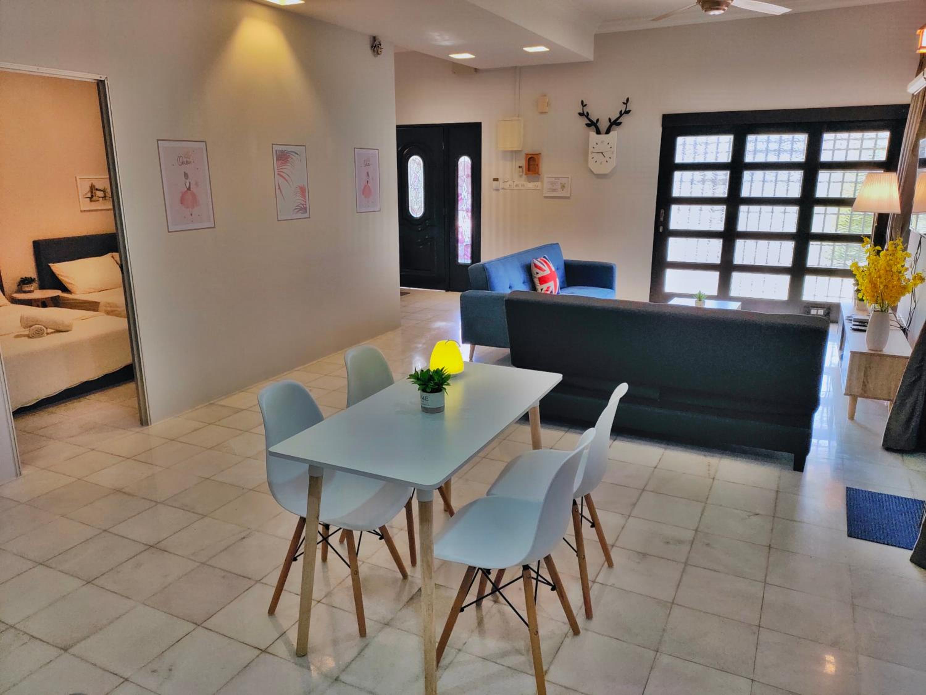 Semi-Detached, Up to 24 Pax, 3200sqft, 4 Bedrooms, 3 Bathrooms, 4 Car Parks by Star Home photo 4