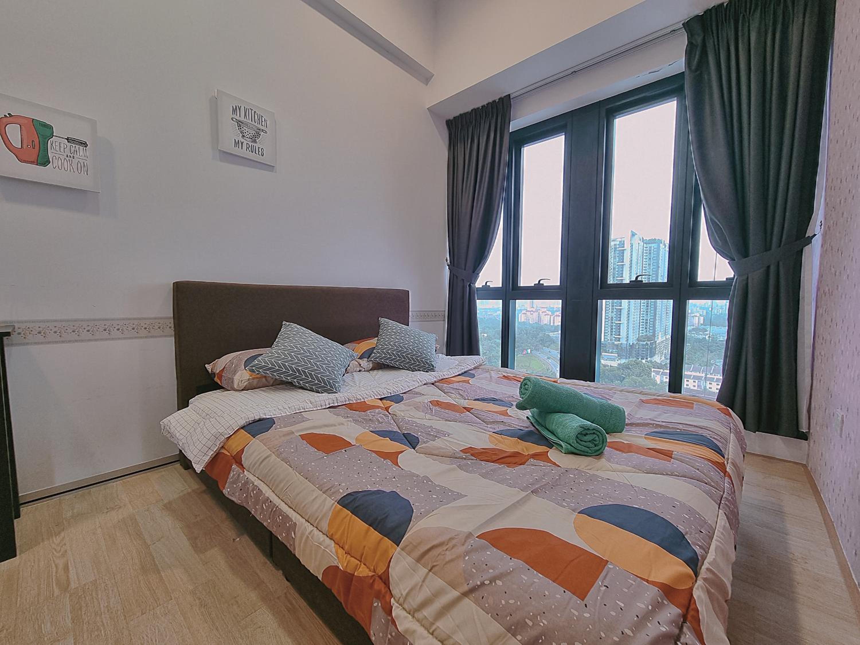 FREE Parking Revo Aurora I 2Bedroom l 5pax I Pavilion2