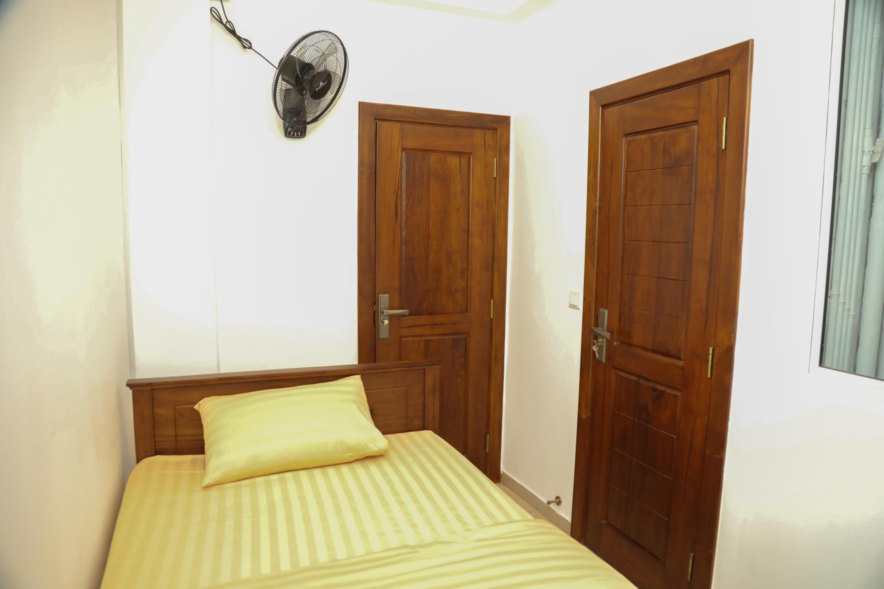 LAR LUXURY APARTMENTS view 2