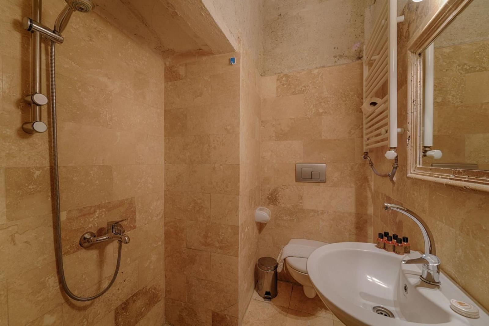 Avlu Cave House - Image 29