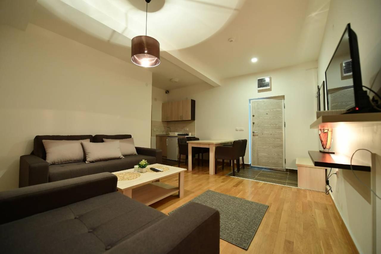 Dvori Apartments