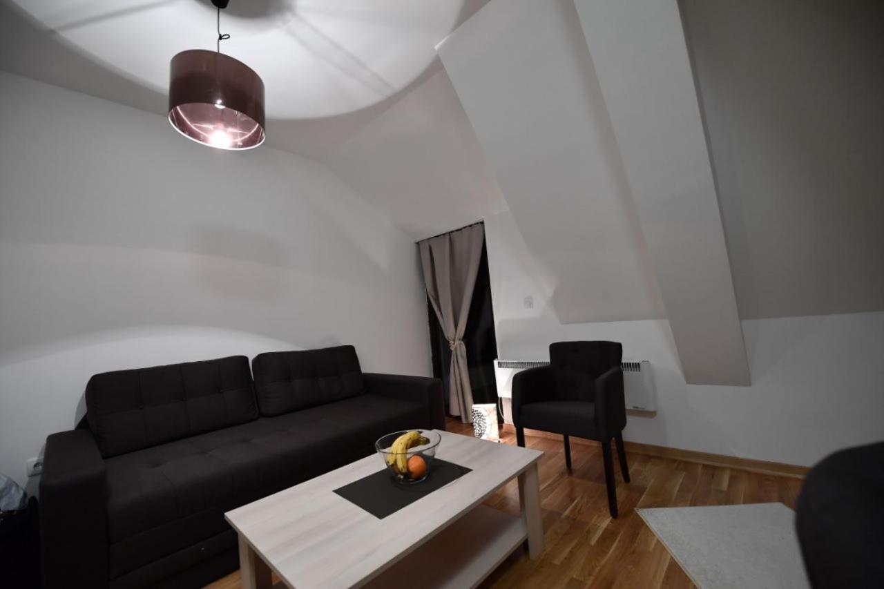 Dvori Apartments