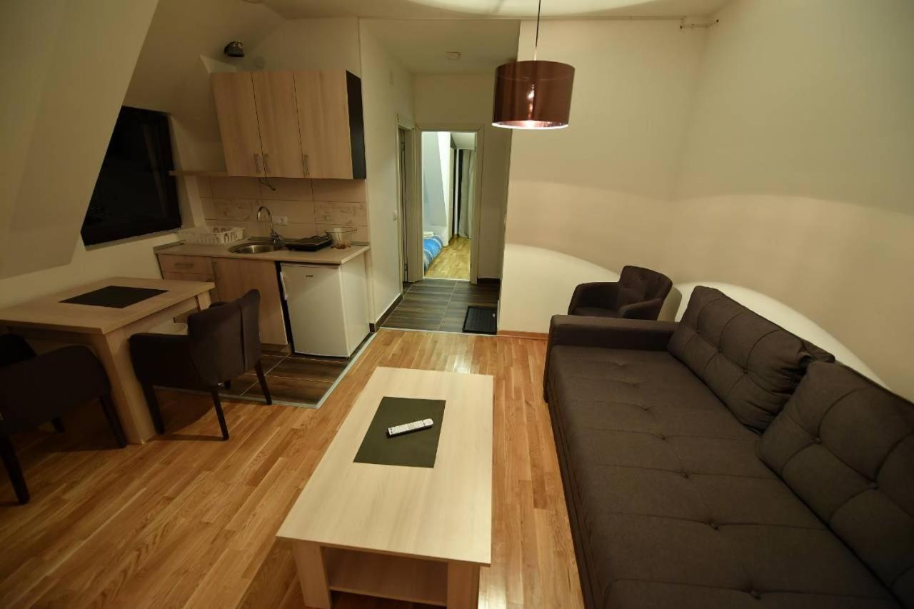 Dvori Apartments