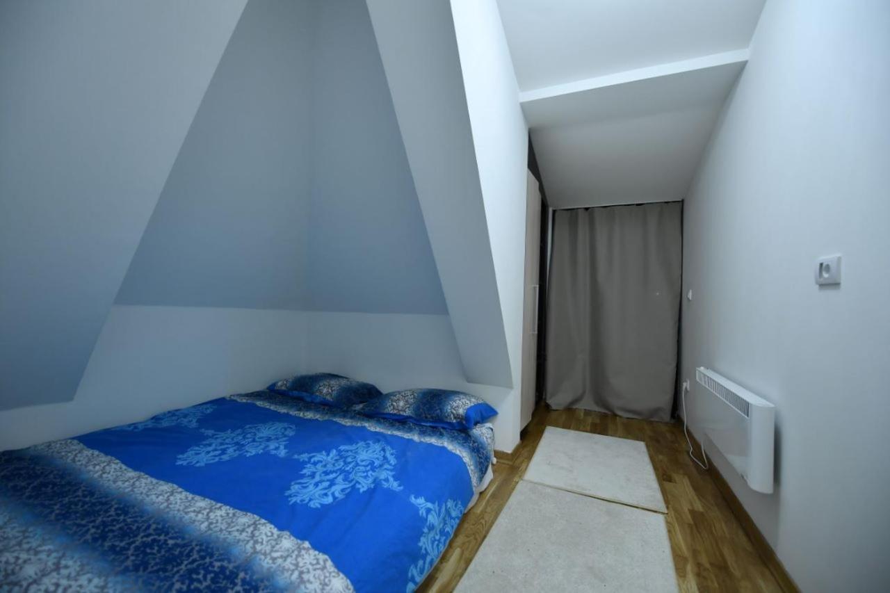 Dvori Apartments