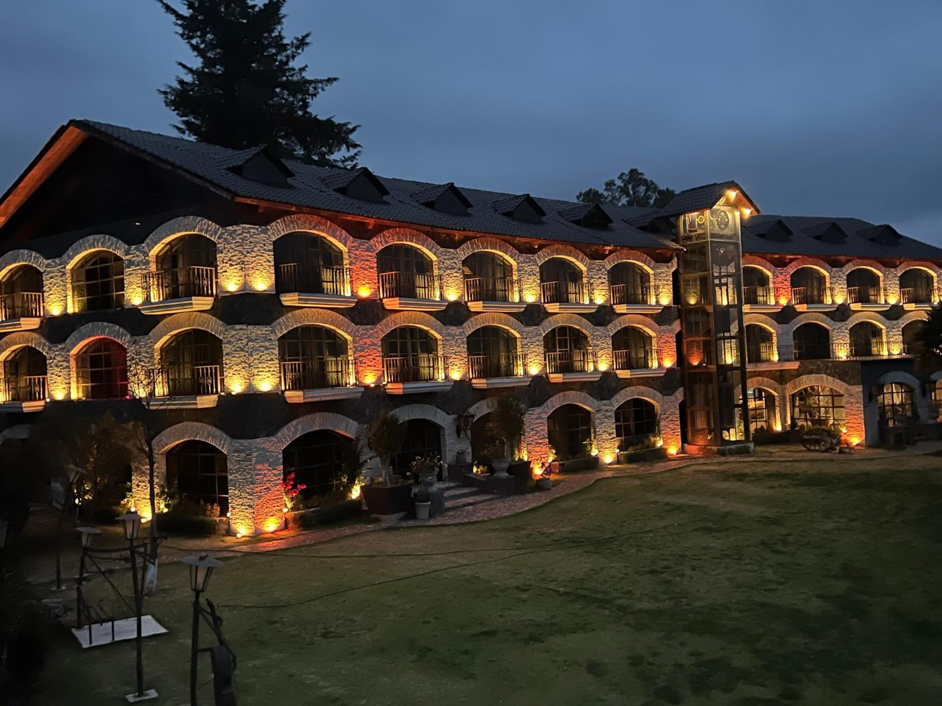 Hotel SANTA CECILIA LA MORA HUASCA - Image 1