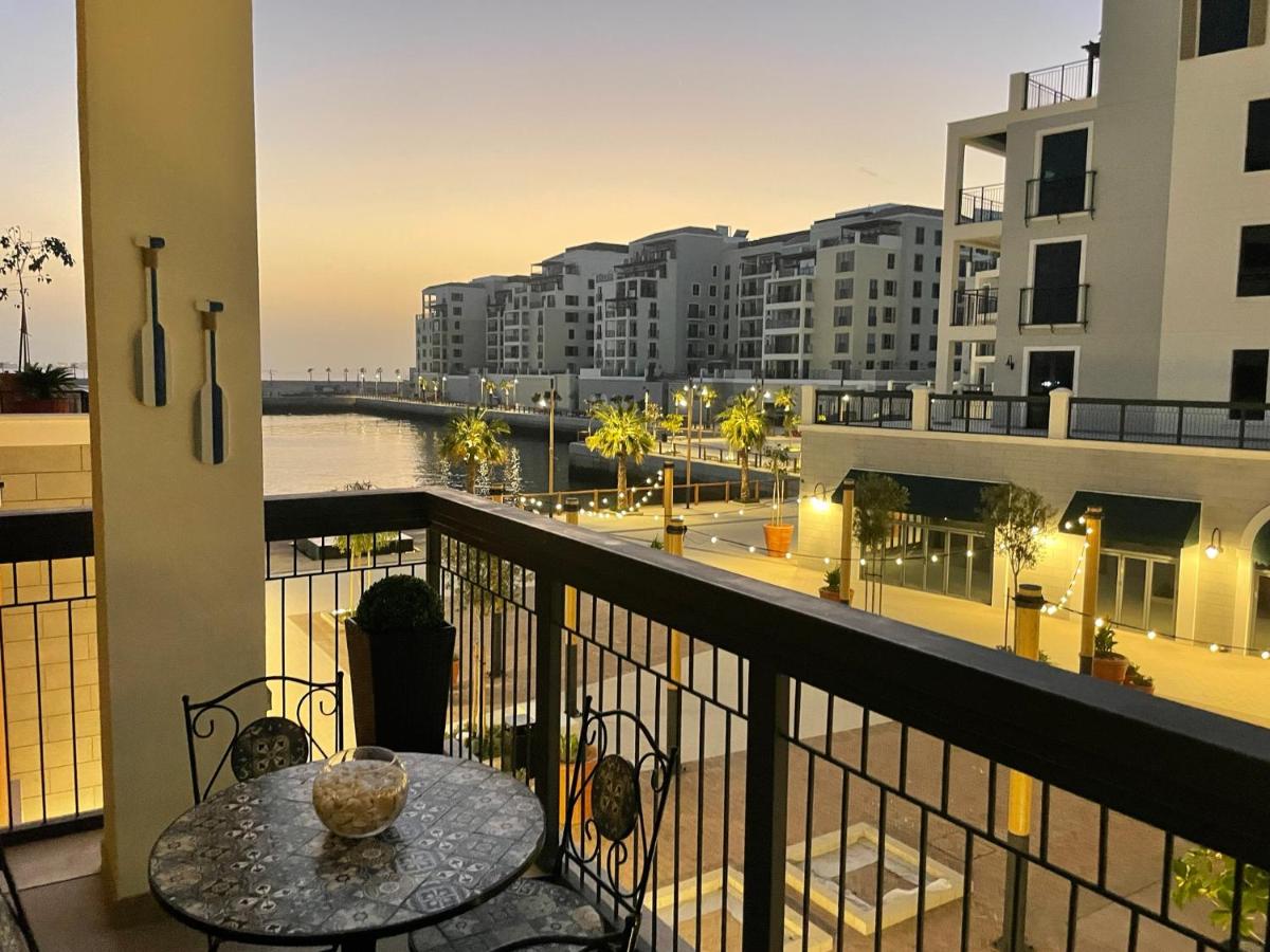 Ultimate Stay - 4 Beds - La Mer - Sunset Marina View