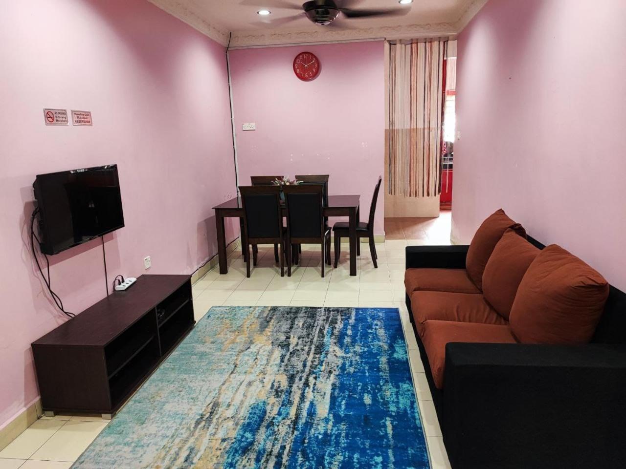 Homestay D'Lily photo 2